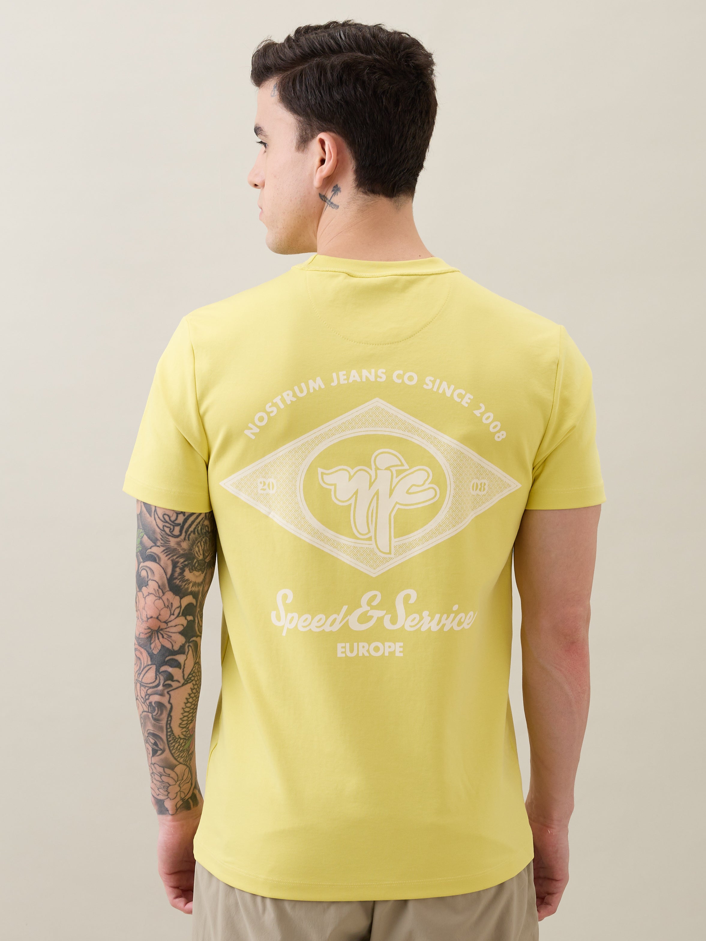 Discrete Graphic T-shirt: Lemon