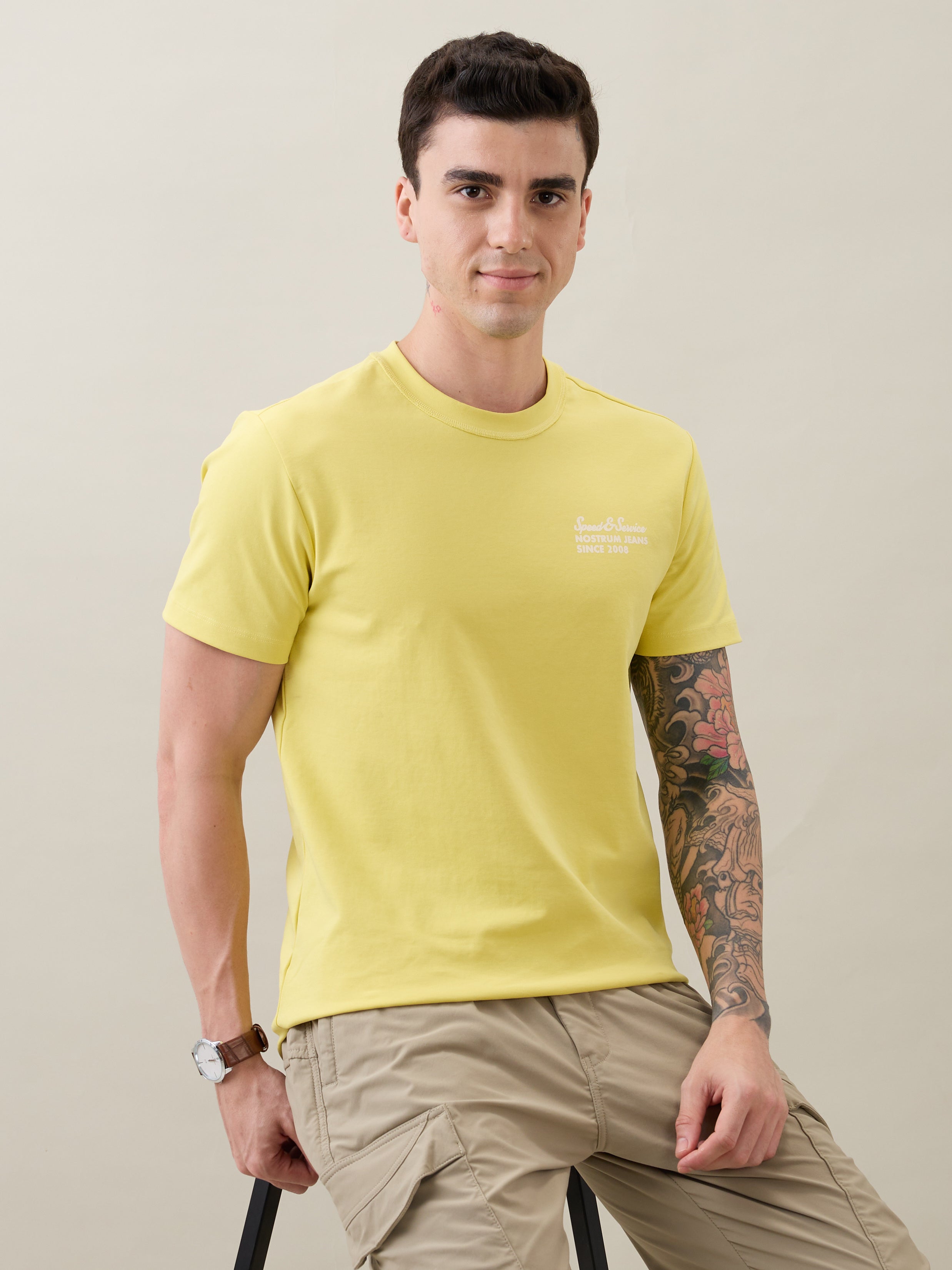Discrete Graphic T-shirt: Lemon