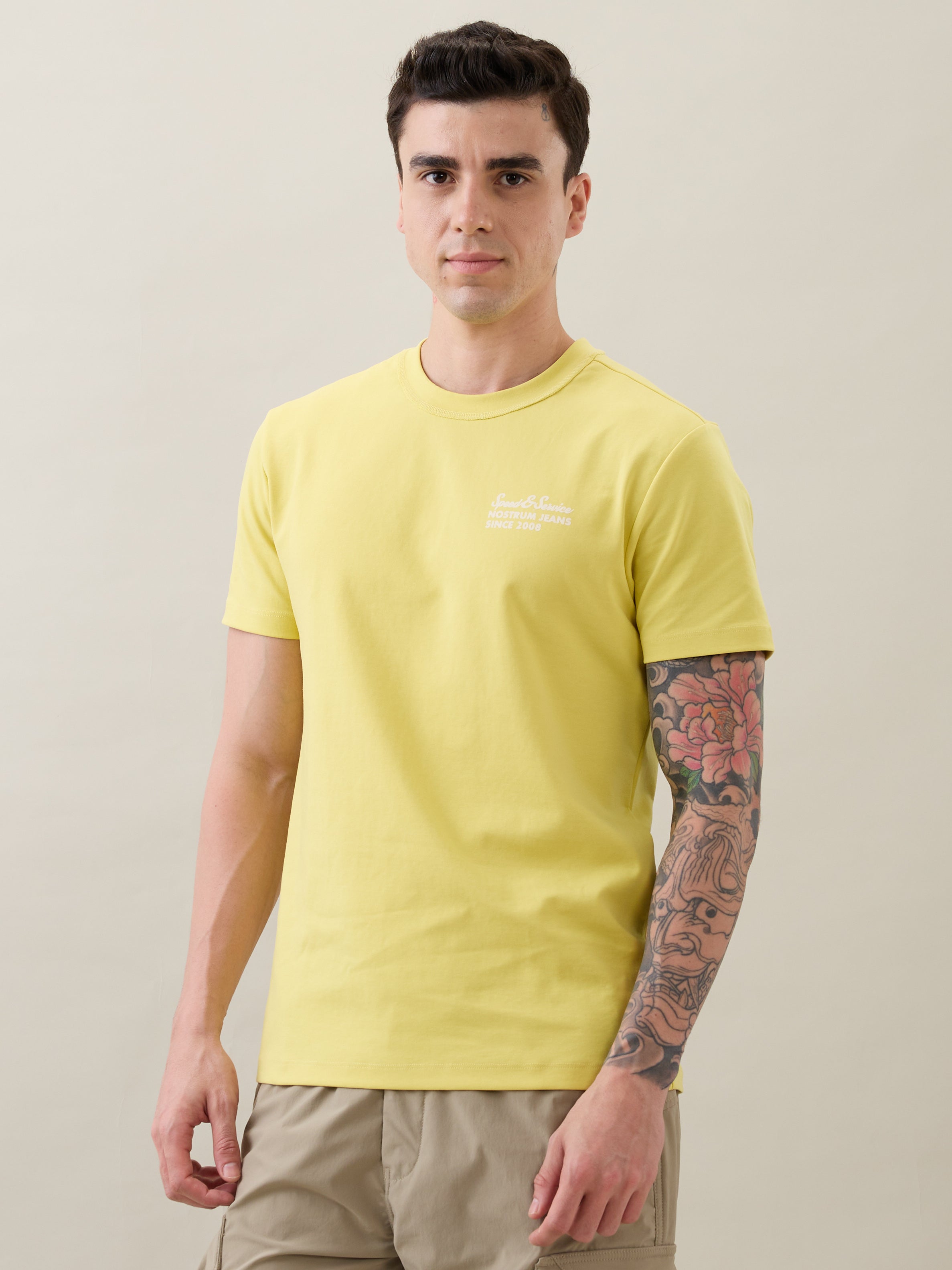 Discrete Graphic T-shirt: Lemon