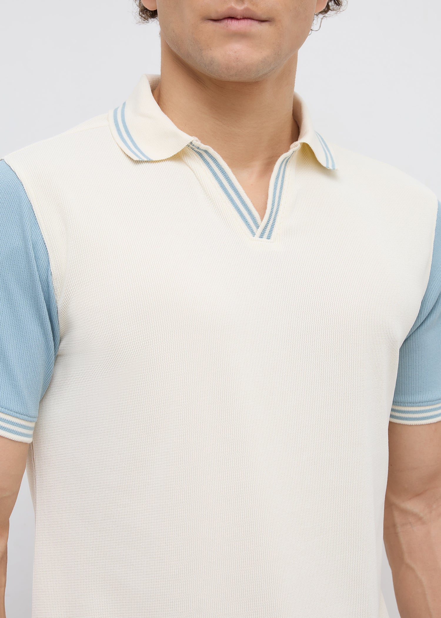 Redeen Textured Contrast Sleeve Polo: Offwhite