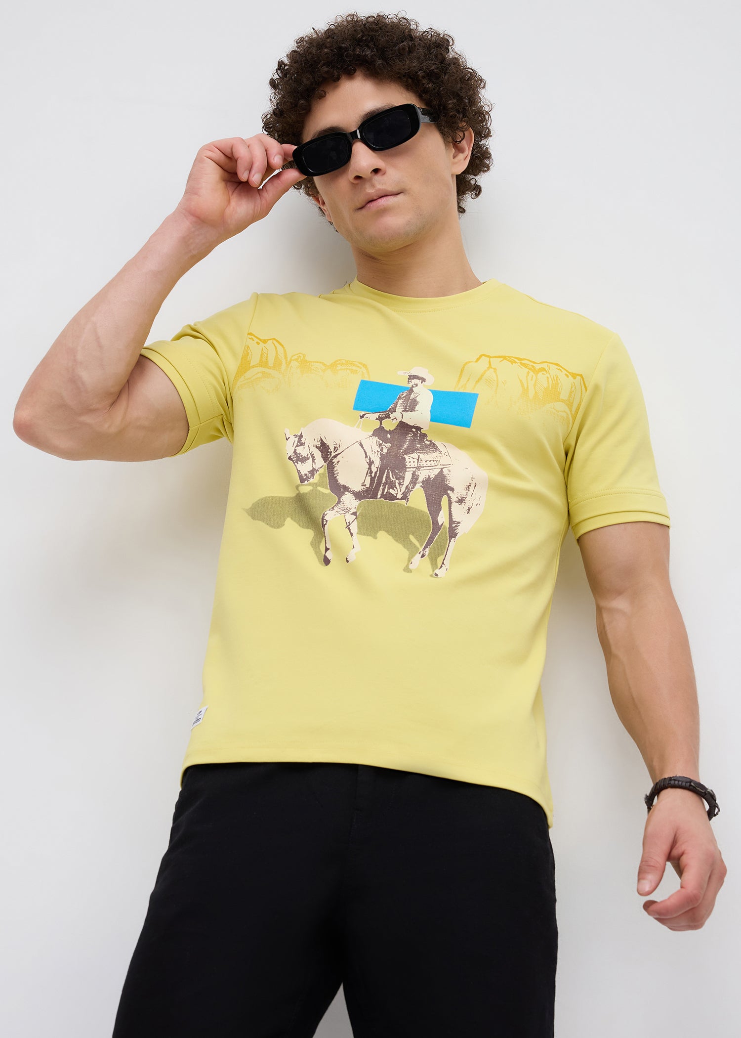 Plunkett Graphic Round Neck T-Shirt: Yellow