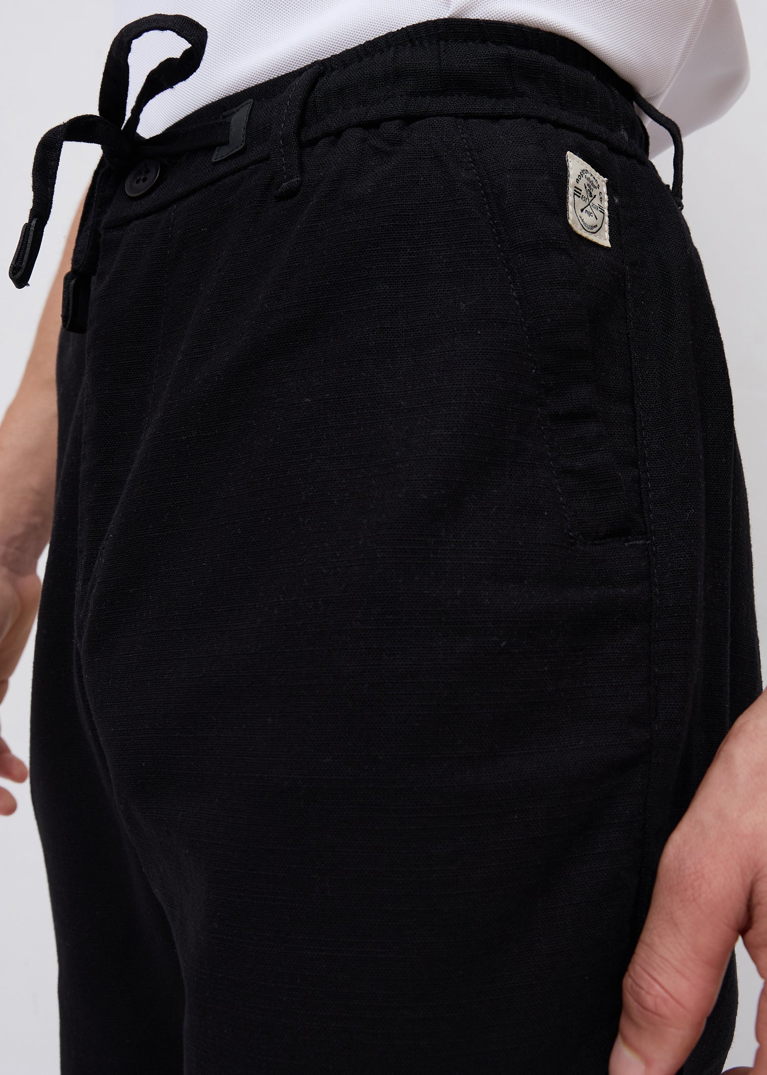 Malcom Linen Baggy Lower: Black