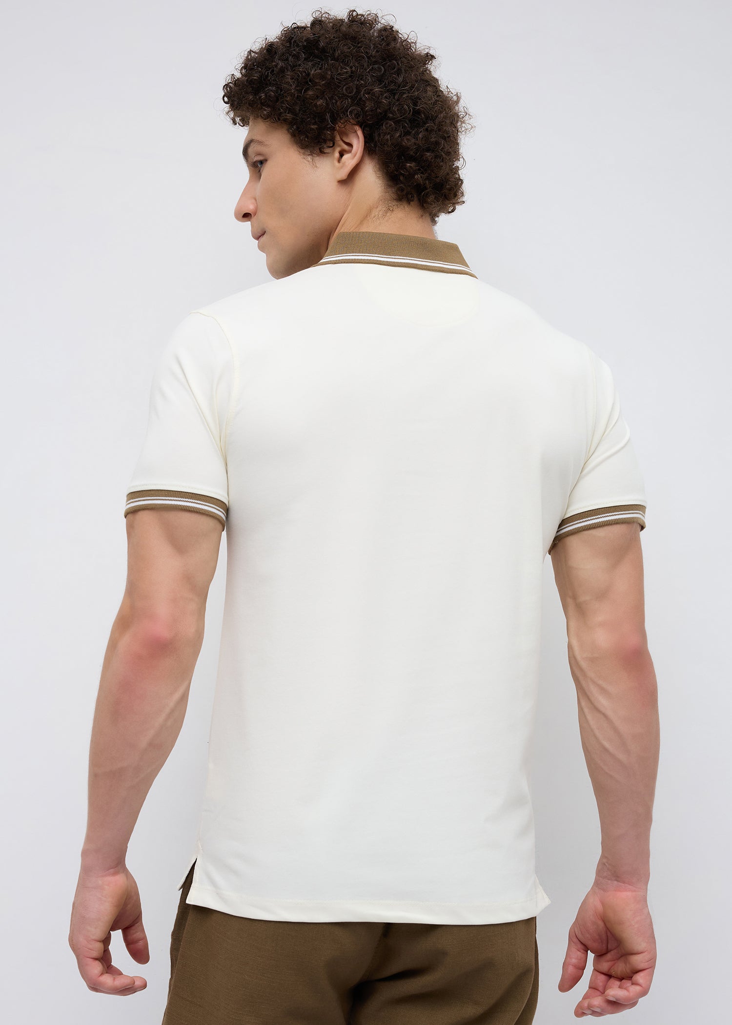 Endpoint Half Sleeve Polo: Offwhite