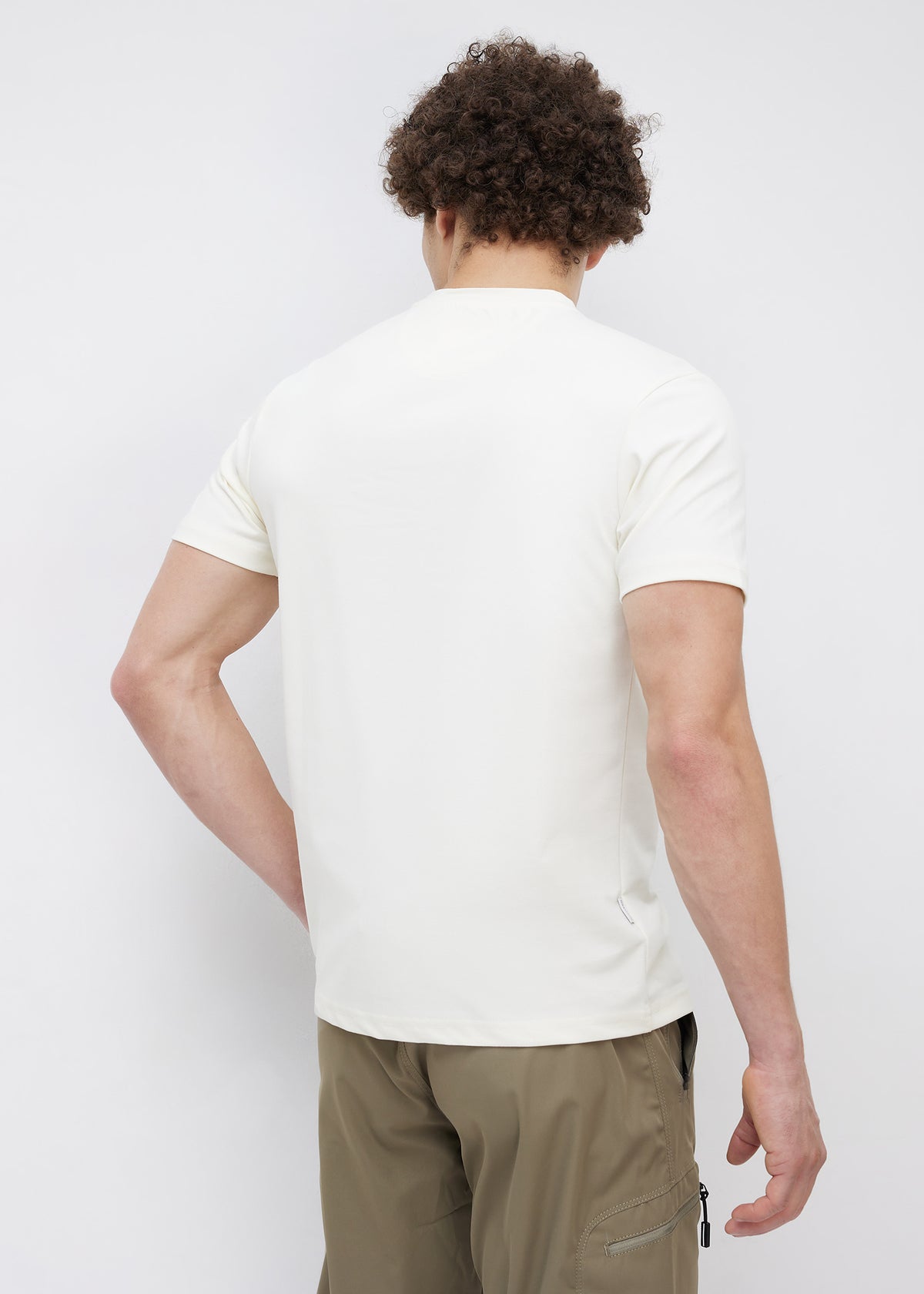 Sirem Graphic Print T-Shirt: Off-White