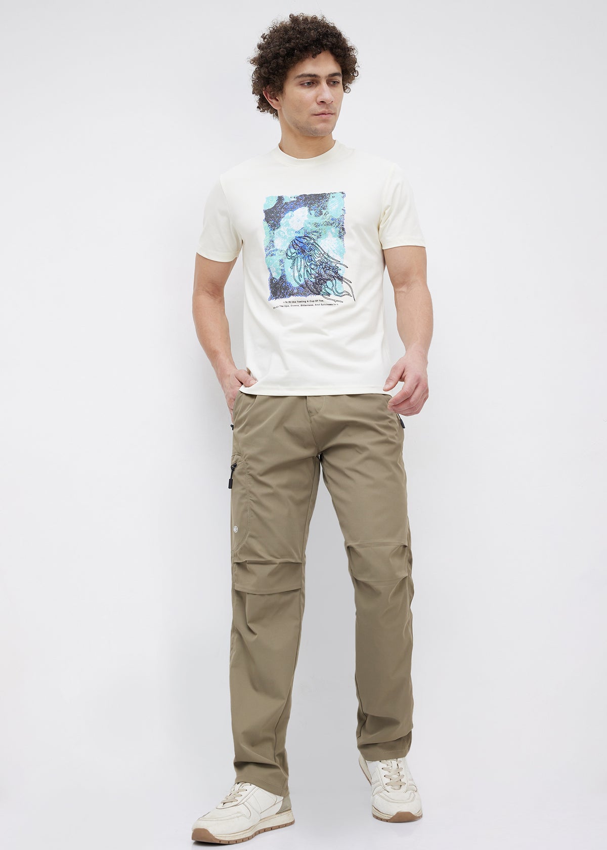 Sirem Graphic Print T-Shirt: Off-White