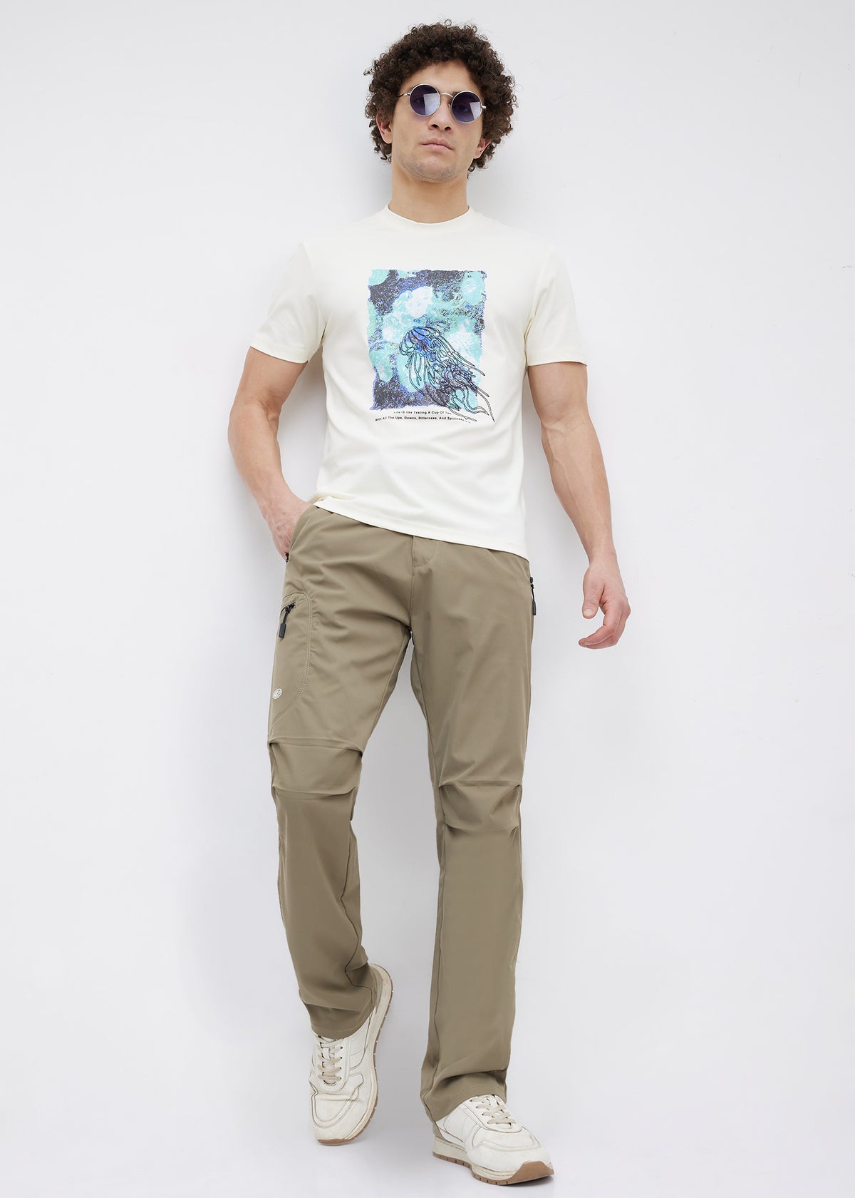 Sirem Graphic Print T-Shirt: Off-White