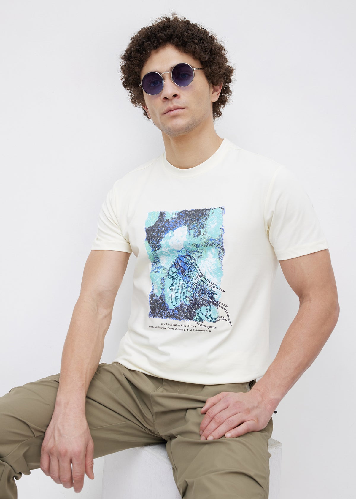 Sirem Graphic Print T-Shirt: Off-White