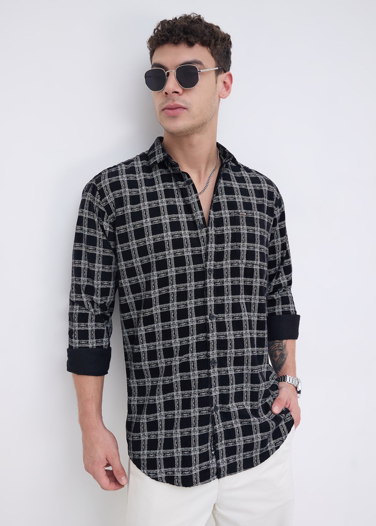 Macwheel Checked Casual Shirt: Black