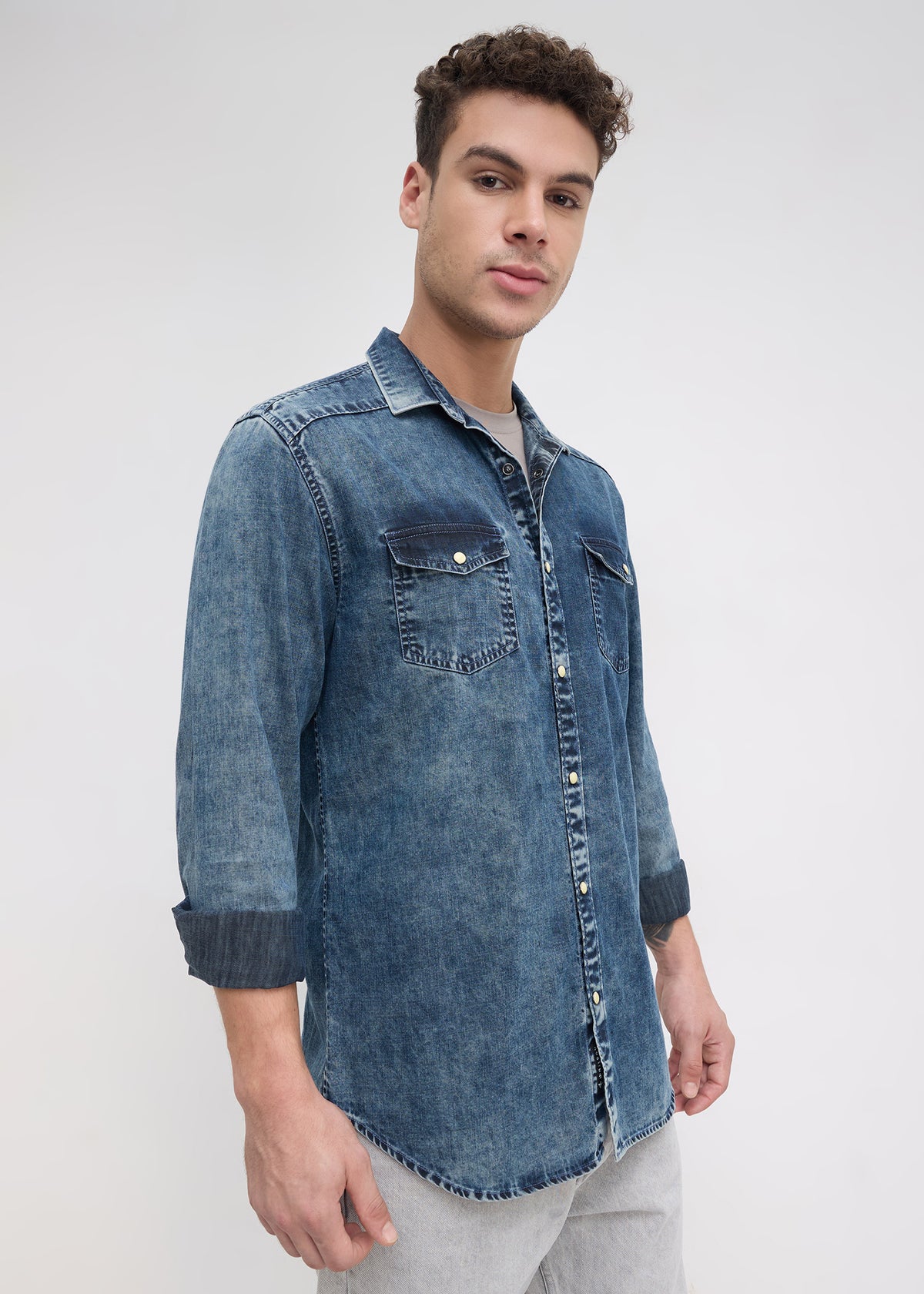 Hygienic Washed Double-Pocket Denim Shirt: Stone