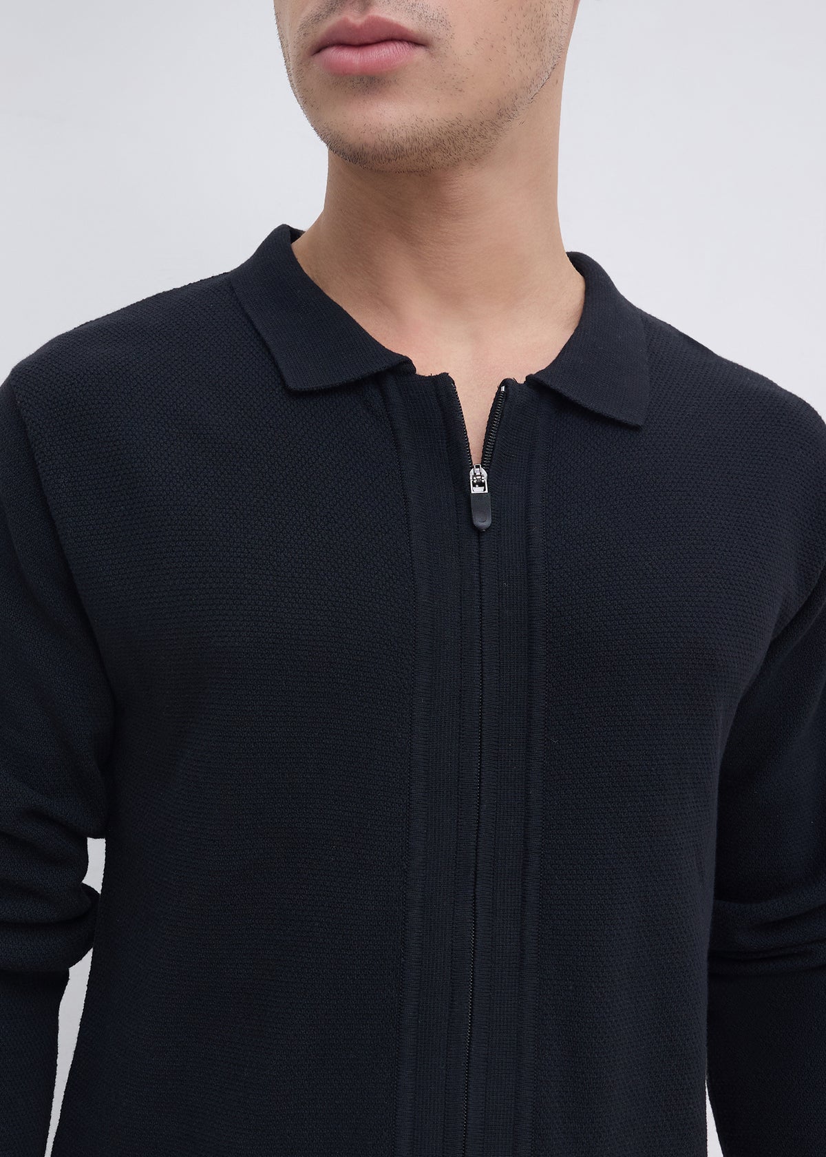 Alvares Textured Zip-Front Sweater: Black