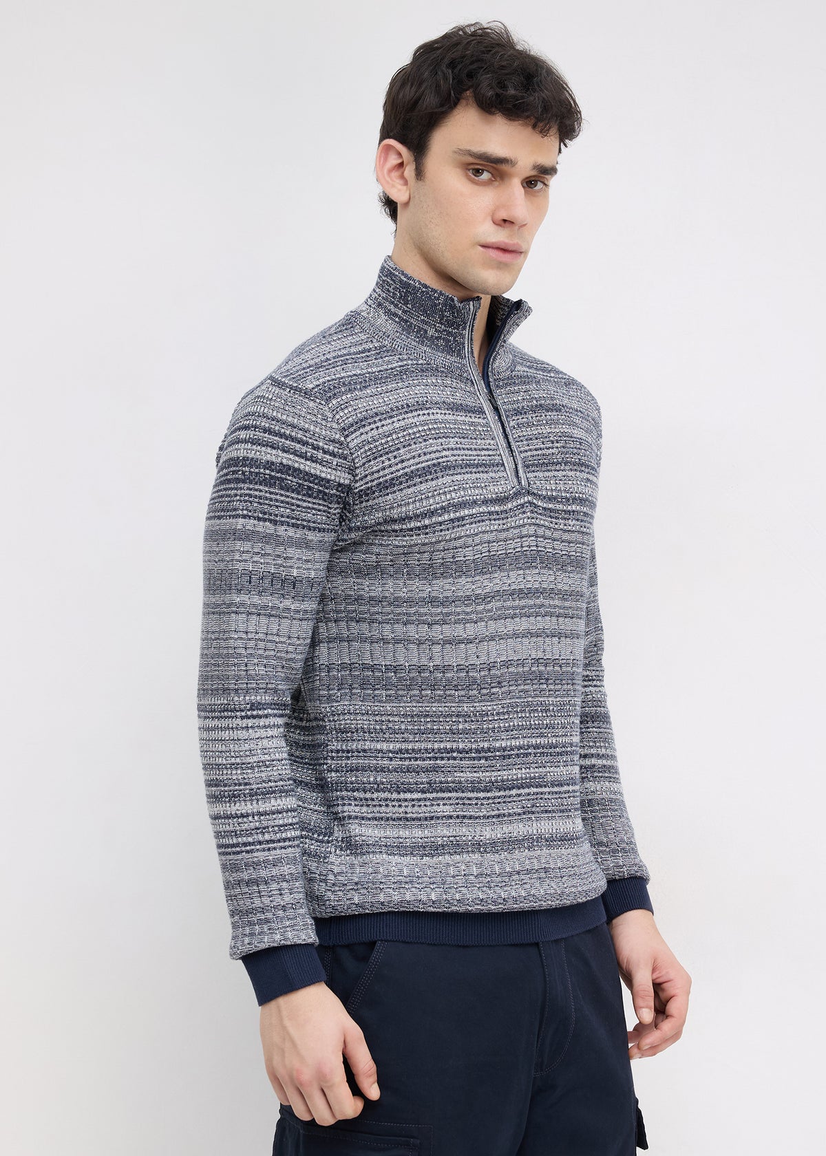 Kesron Textured Quarter-Zip Sweater: Navy