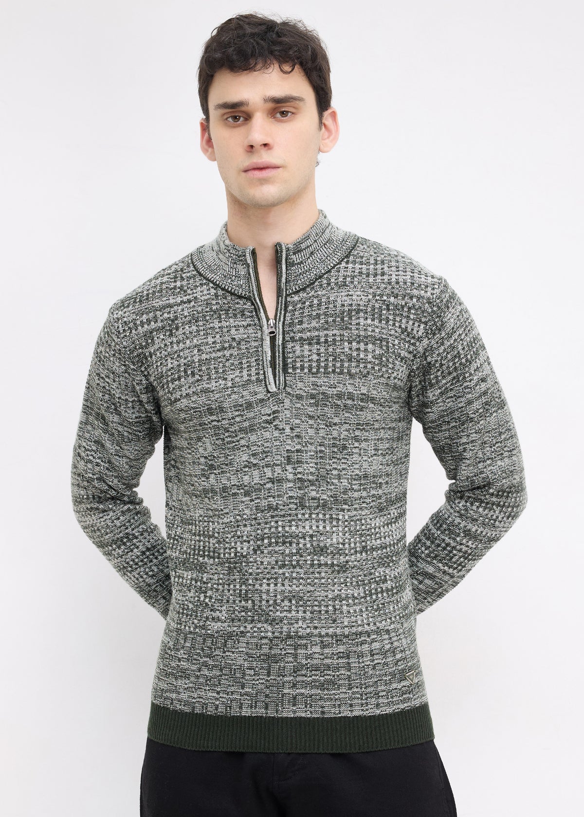 Kesron Textured Quarter-Zip Sweater: Olive