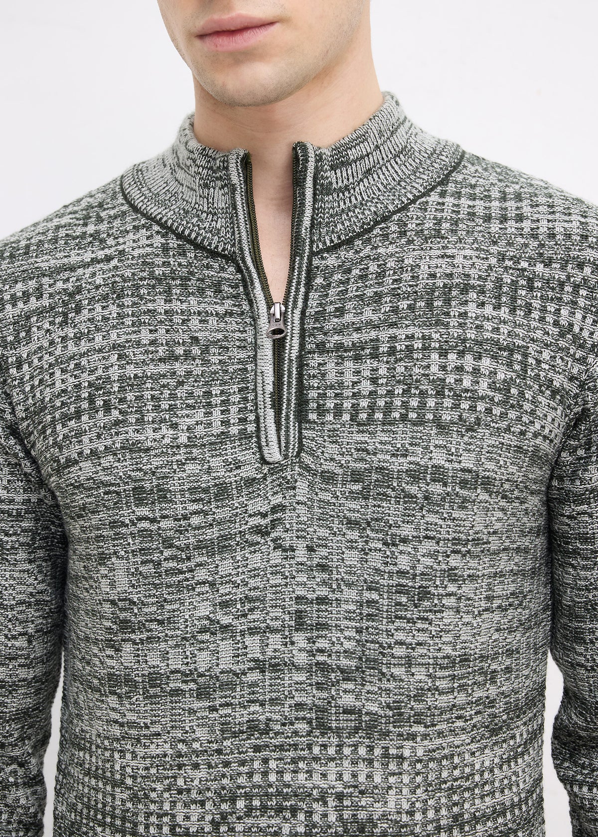 Kesron Textured Quarter-Zip Sweater: Olive