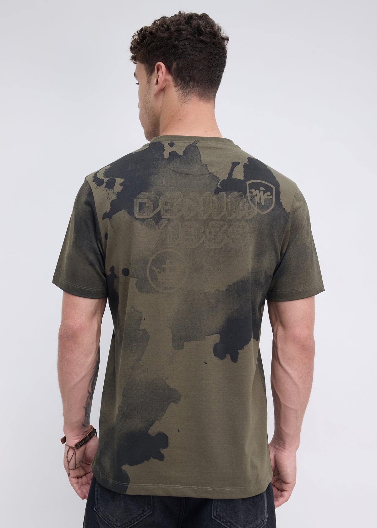 Orkut Abstract Print Round Neck Tshirt: Olive