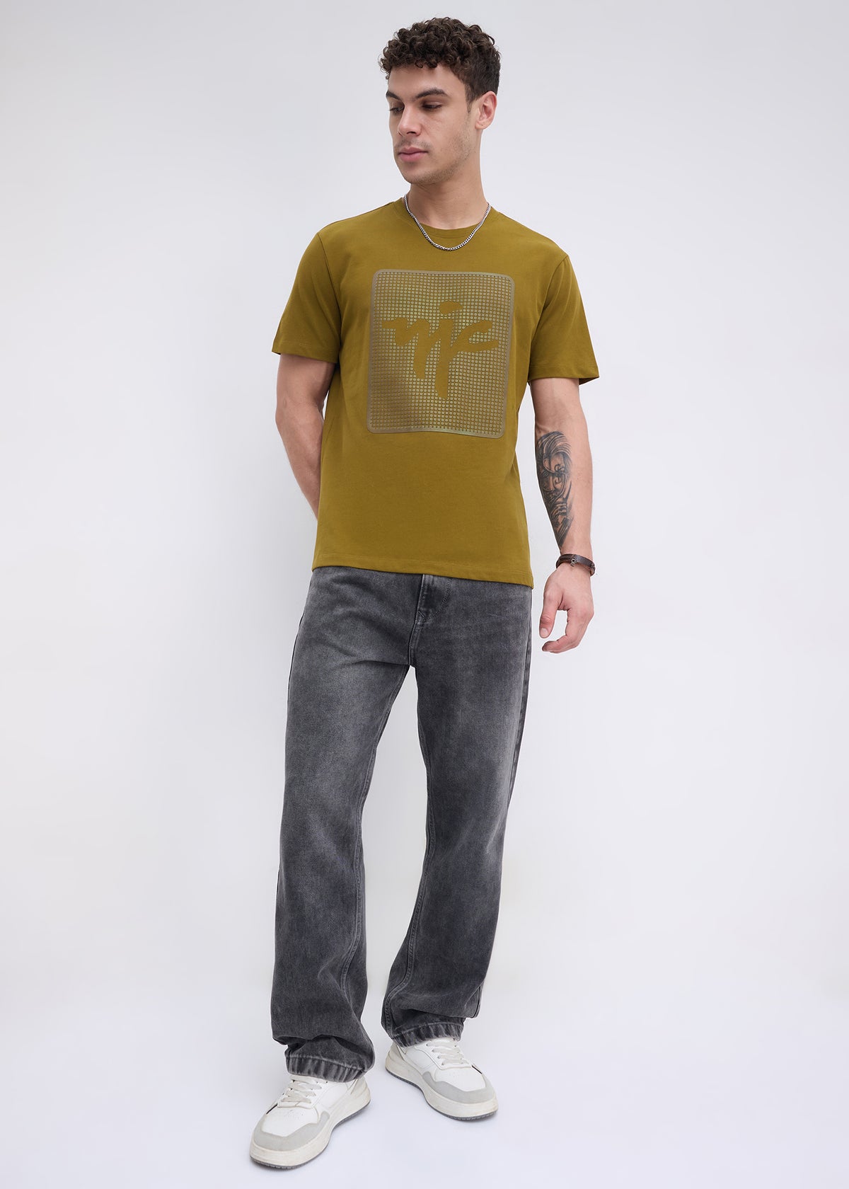 Marvan Graphic Round Neck T-Shirt: Mehndi