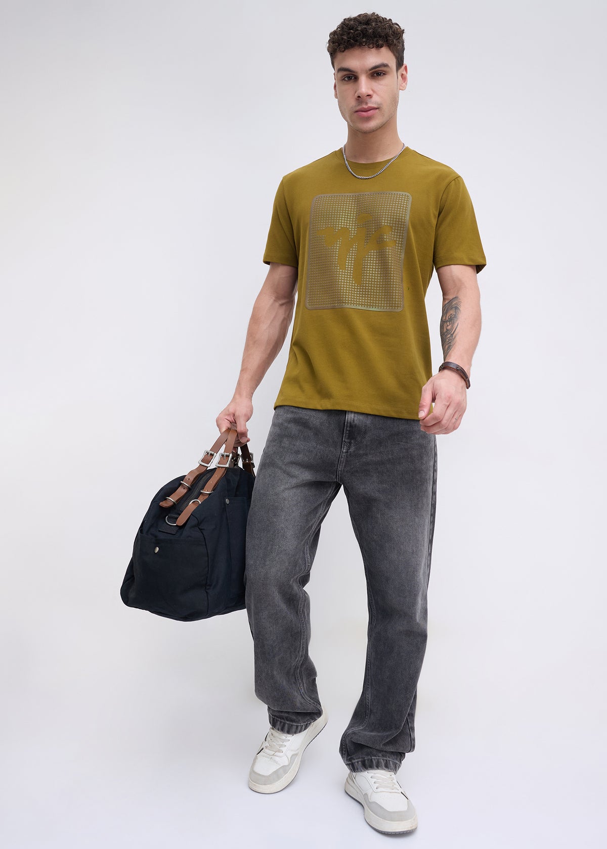 Marvan Graphic Round Neck T-Shirt: Mehndi