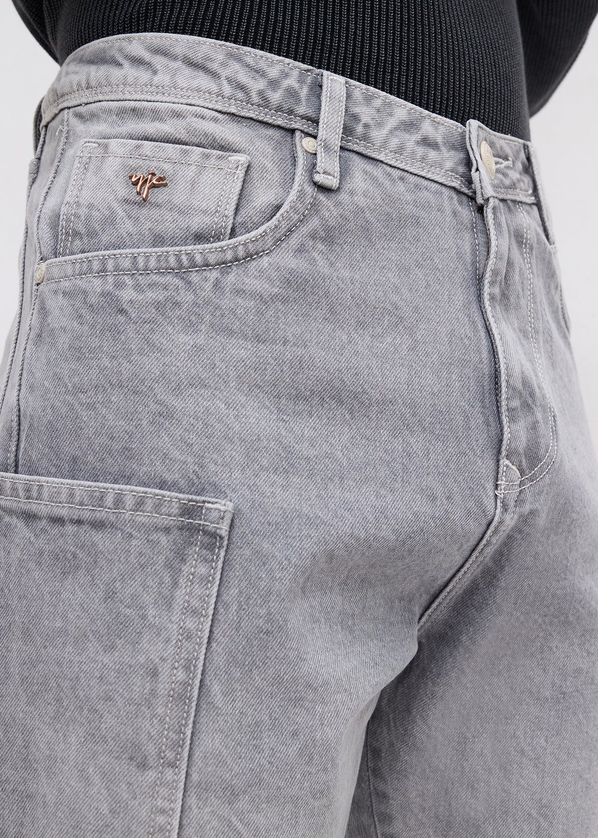 Bilimo Washed Denim Cargo: Light Grey