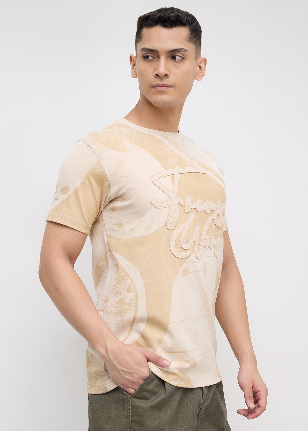 Granton Half Sleeve Graphic T-Shirt: Fawn