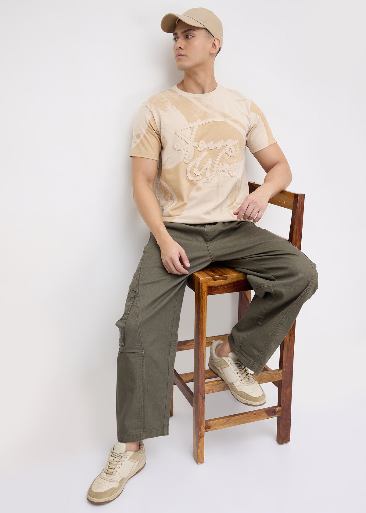 Granton Half Sleeve Graphic T-Shirt: Fawn