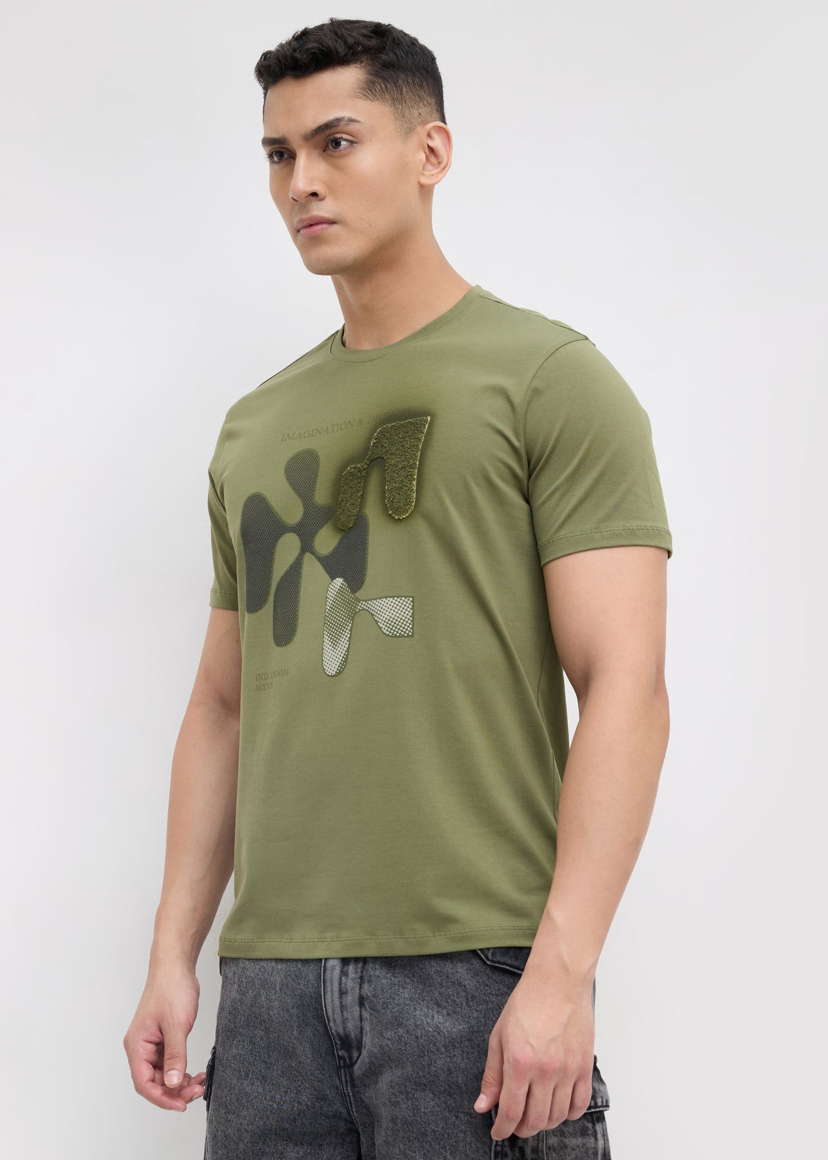 Linhope Graphic T-Shirt: Olive