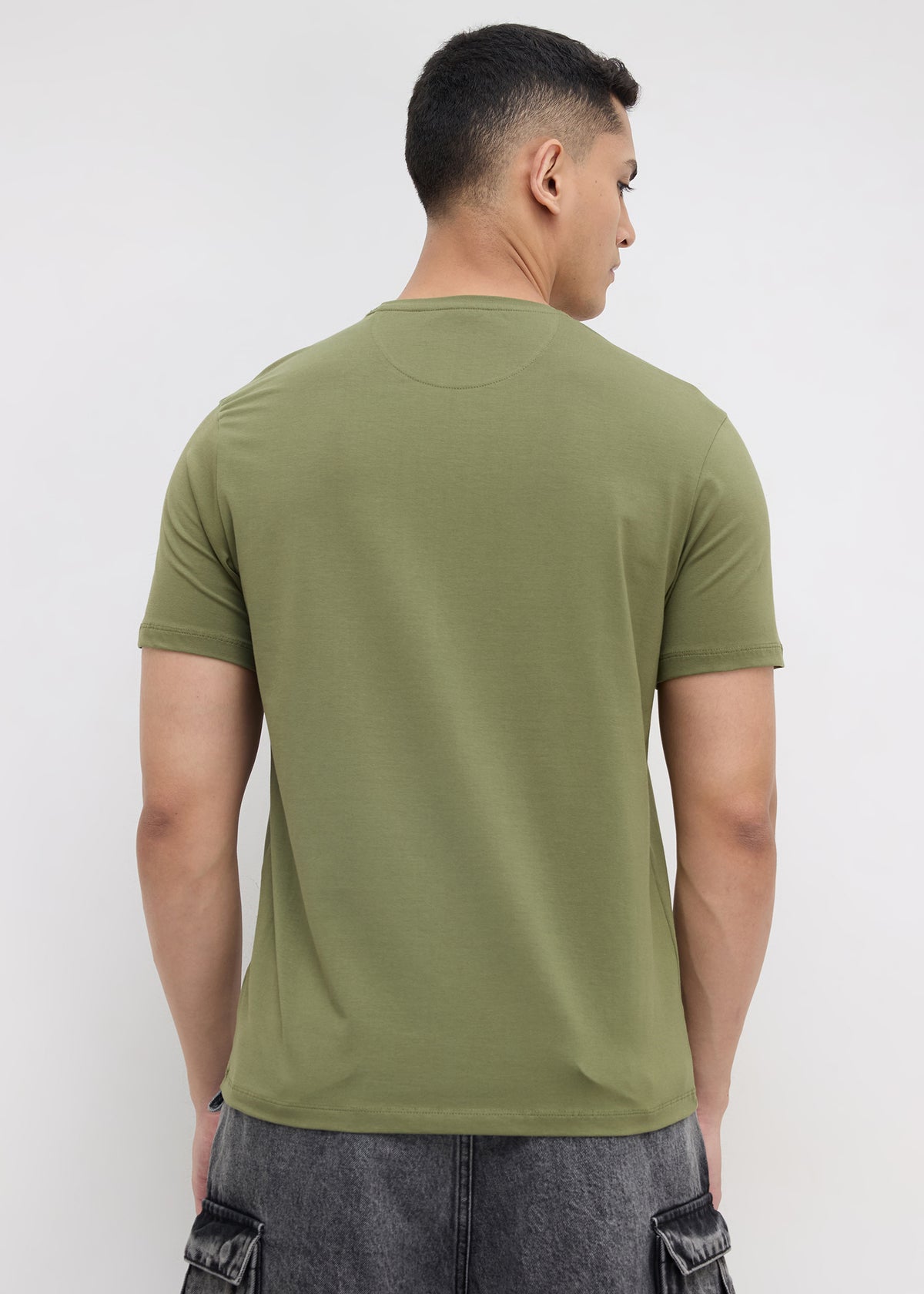 Linhope Graphic T-Shirt: Olive