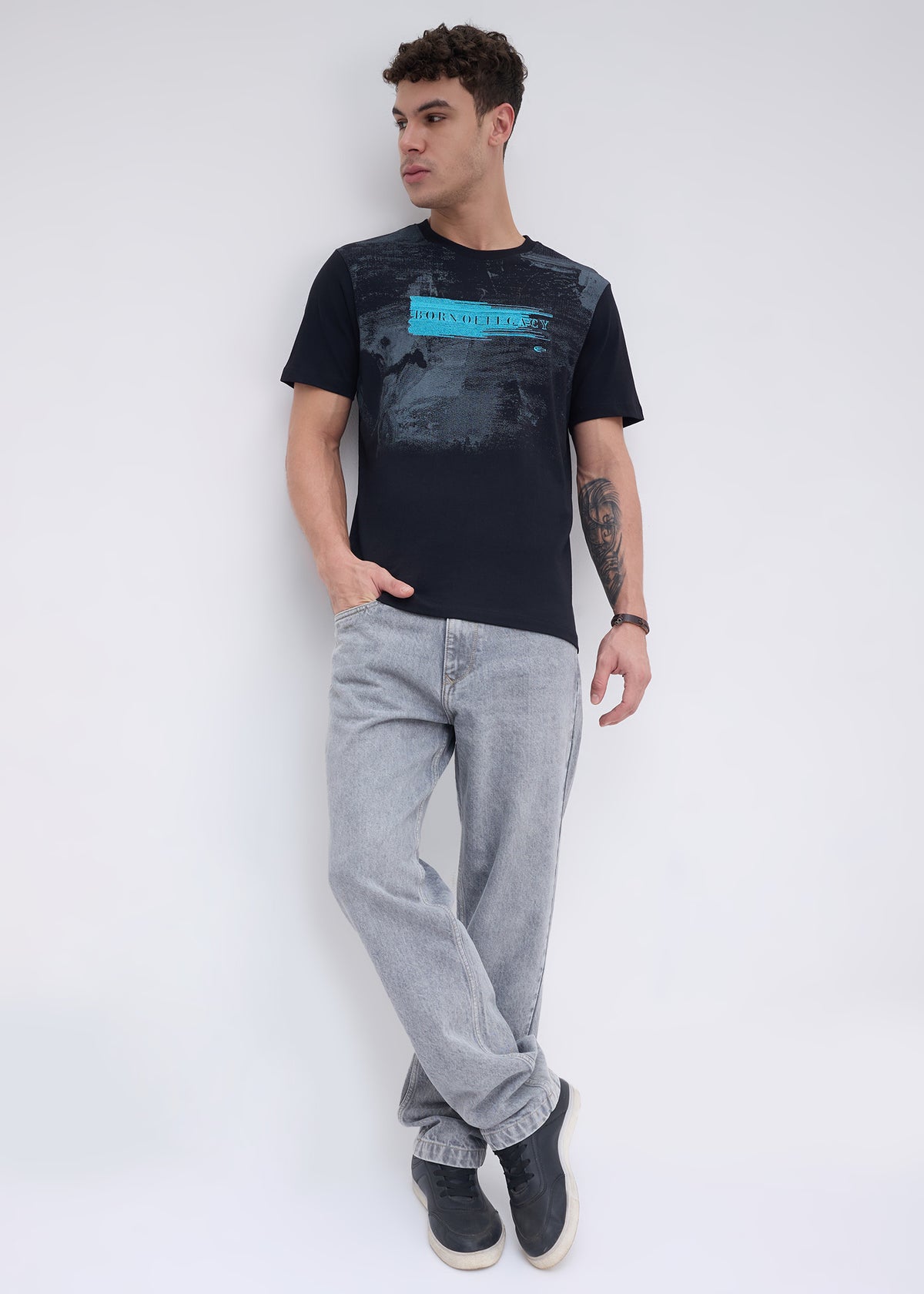 Ettrick Embroidered T-Shirt: Black