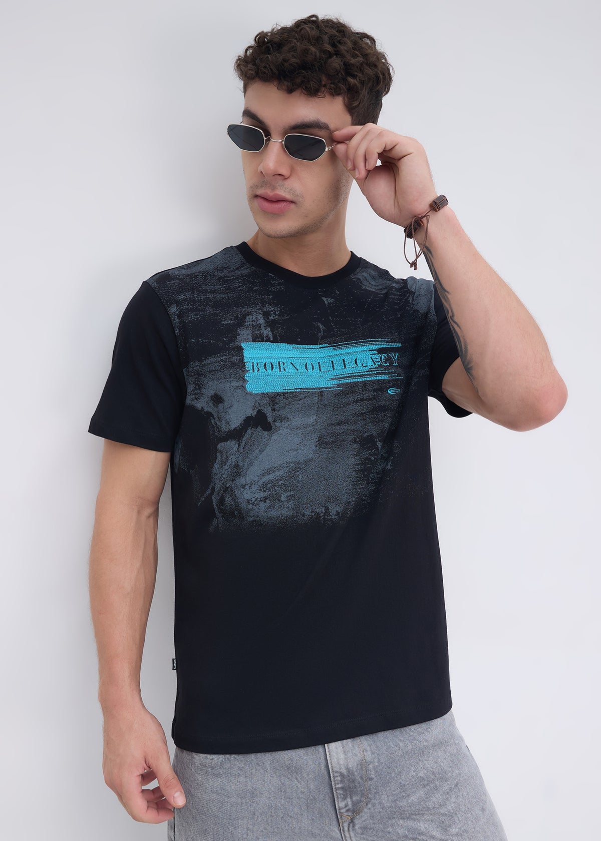 Ettrick Embroidered T-Shirt: Black