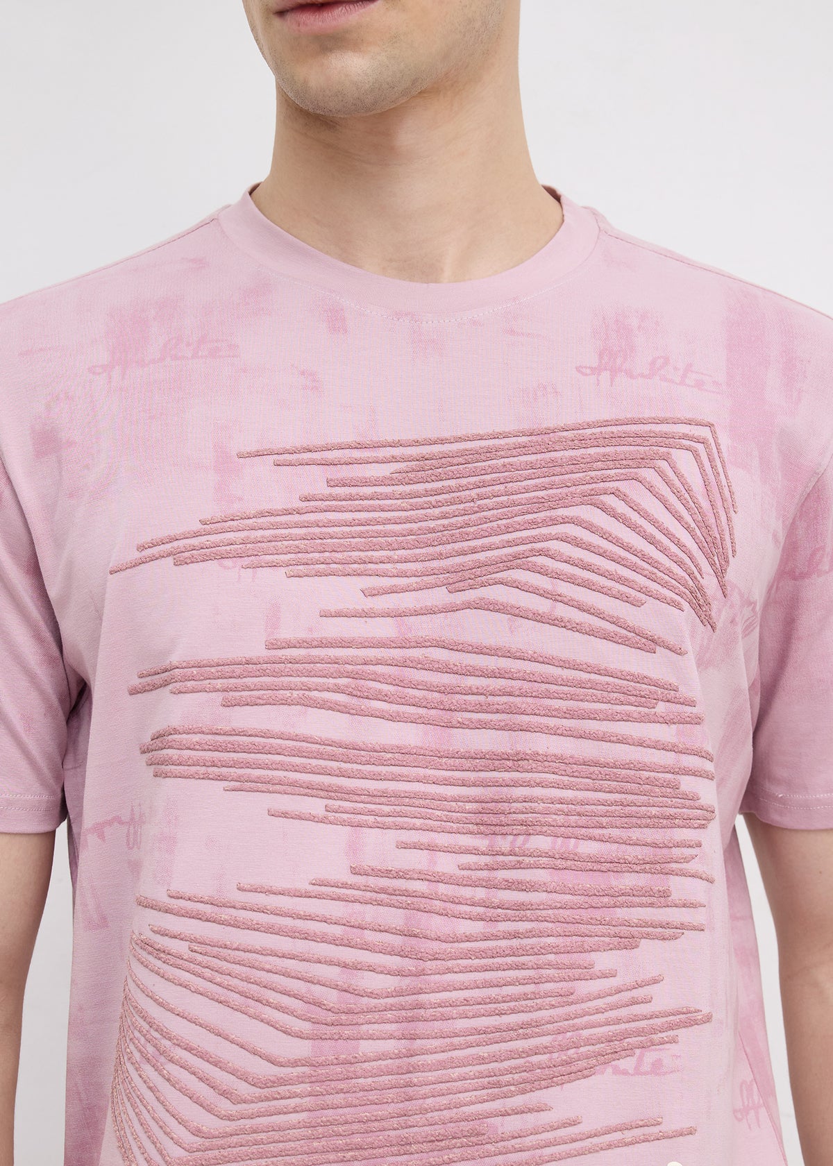 Beatock Tonal Graphic Round Neck T-shirt: Coral Pink