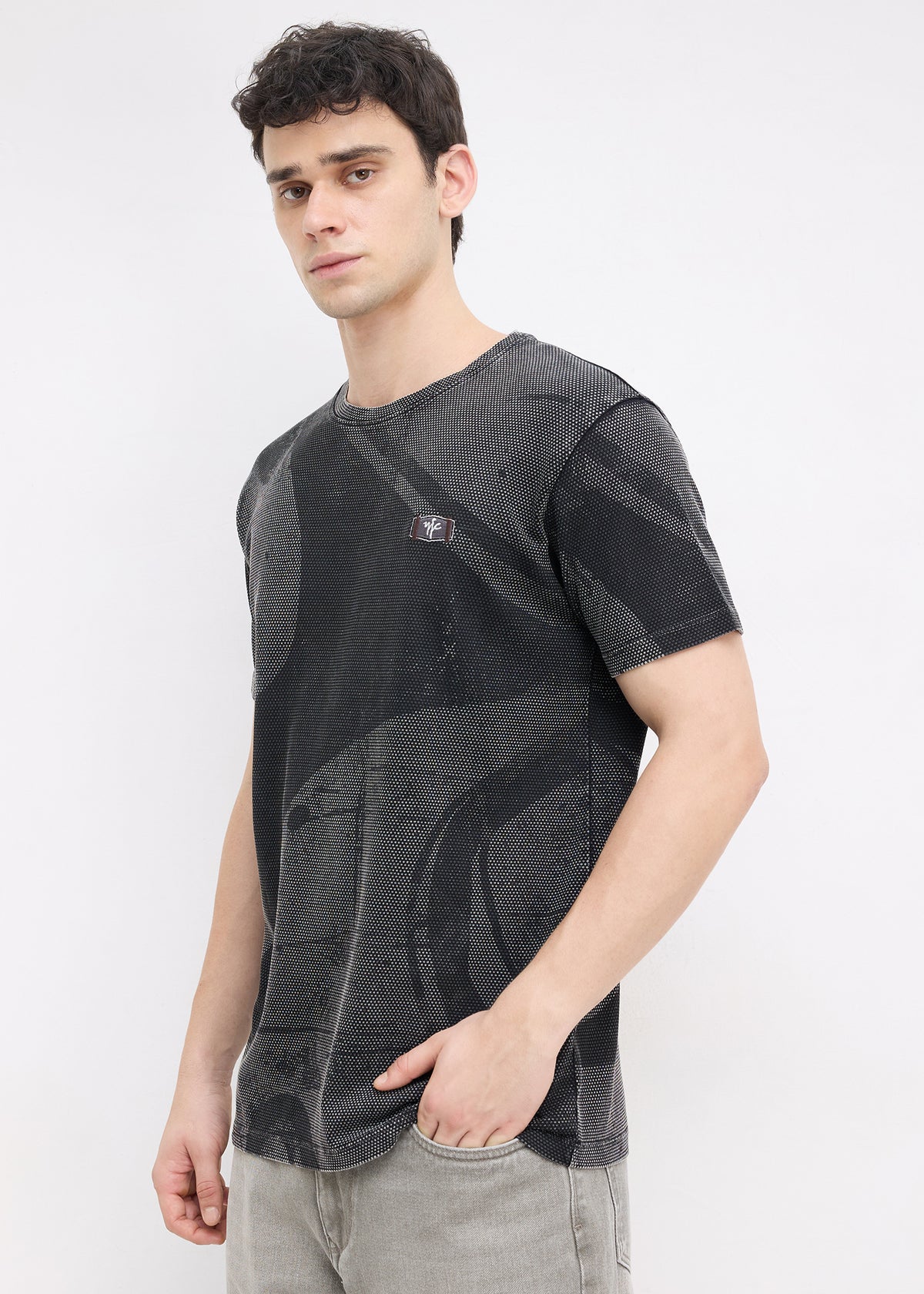 Yarrow Automotive Graphic Round Neck T-shirt: Black