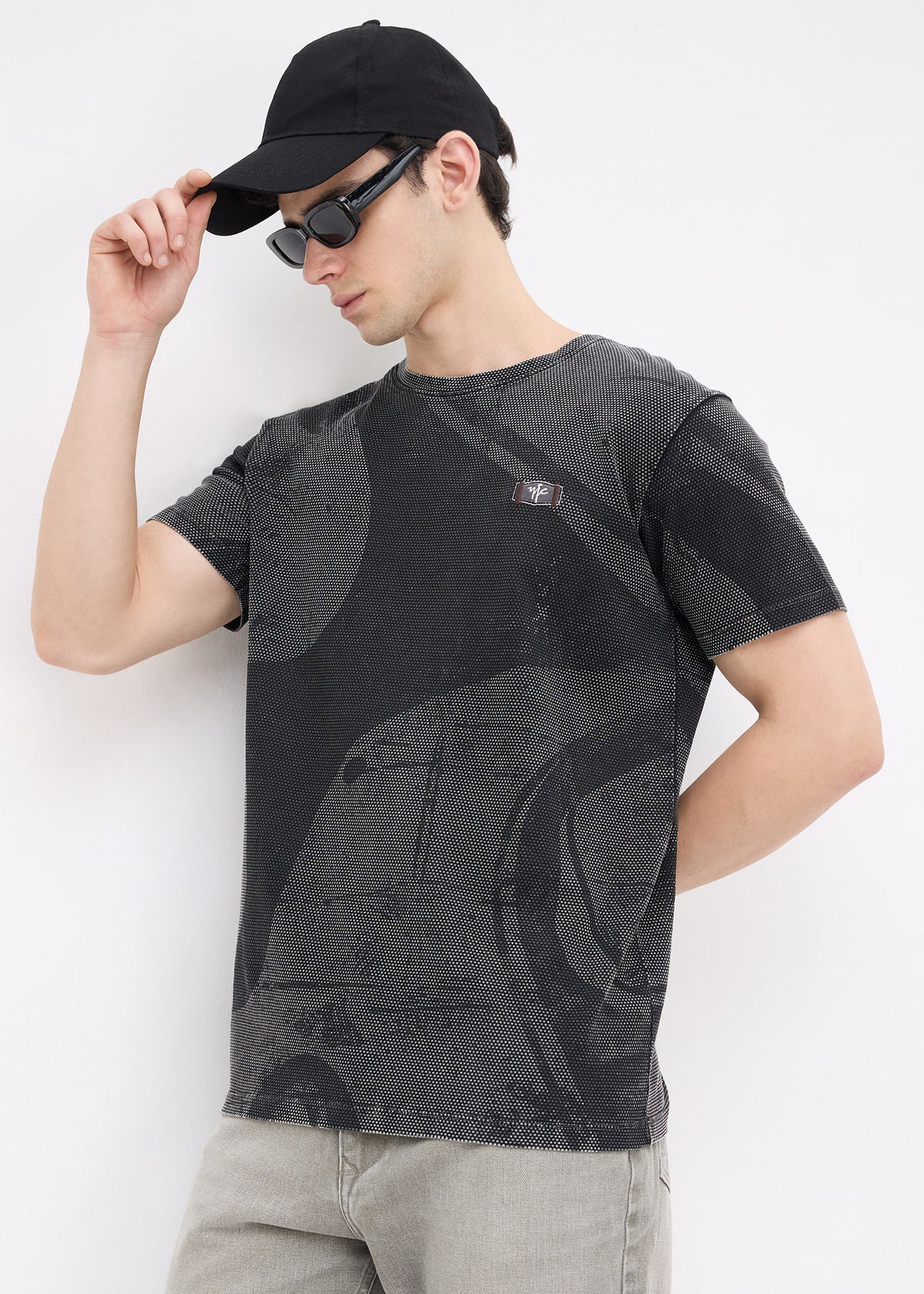 Yarrow Automotive Graphic Round Neck T-shirt: Black