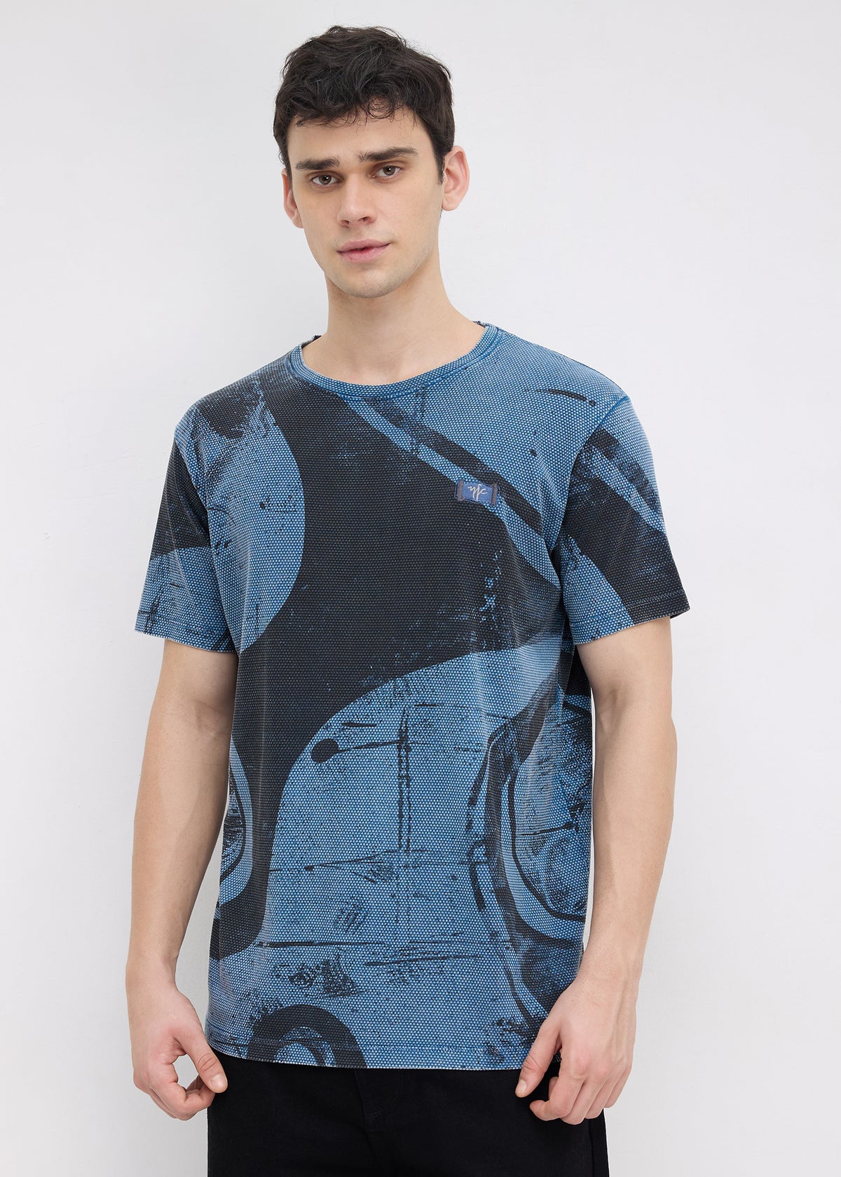Yarrow Automotive Graphic Round Neck T-shirt: Airforce Blue