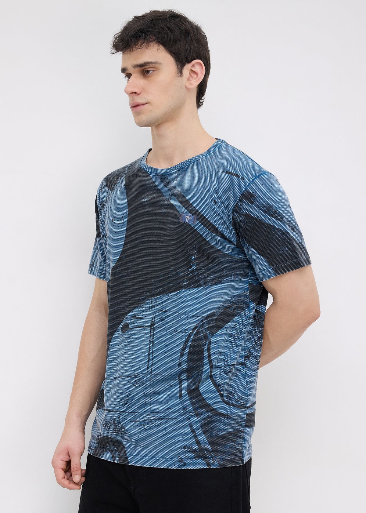 Yarrow Automotive Graphic Round Neck T-shirt: Airforce Blue