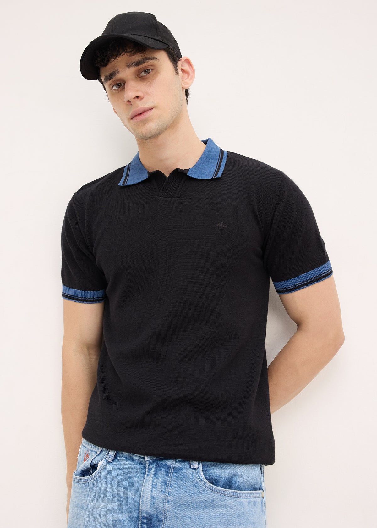 Resource Contrast-Tipped Knitted Polo T-shirt: Black