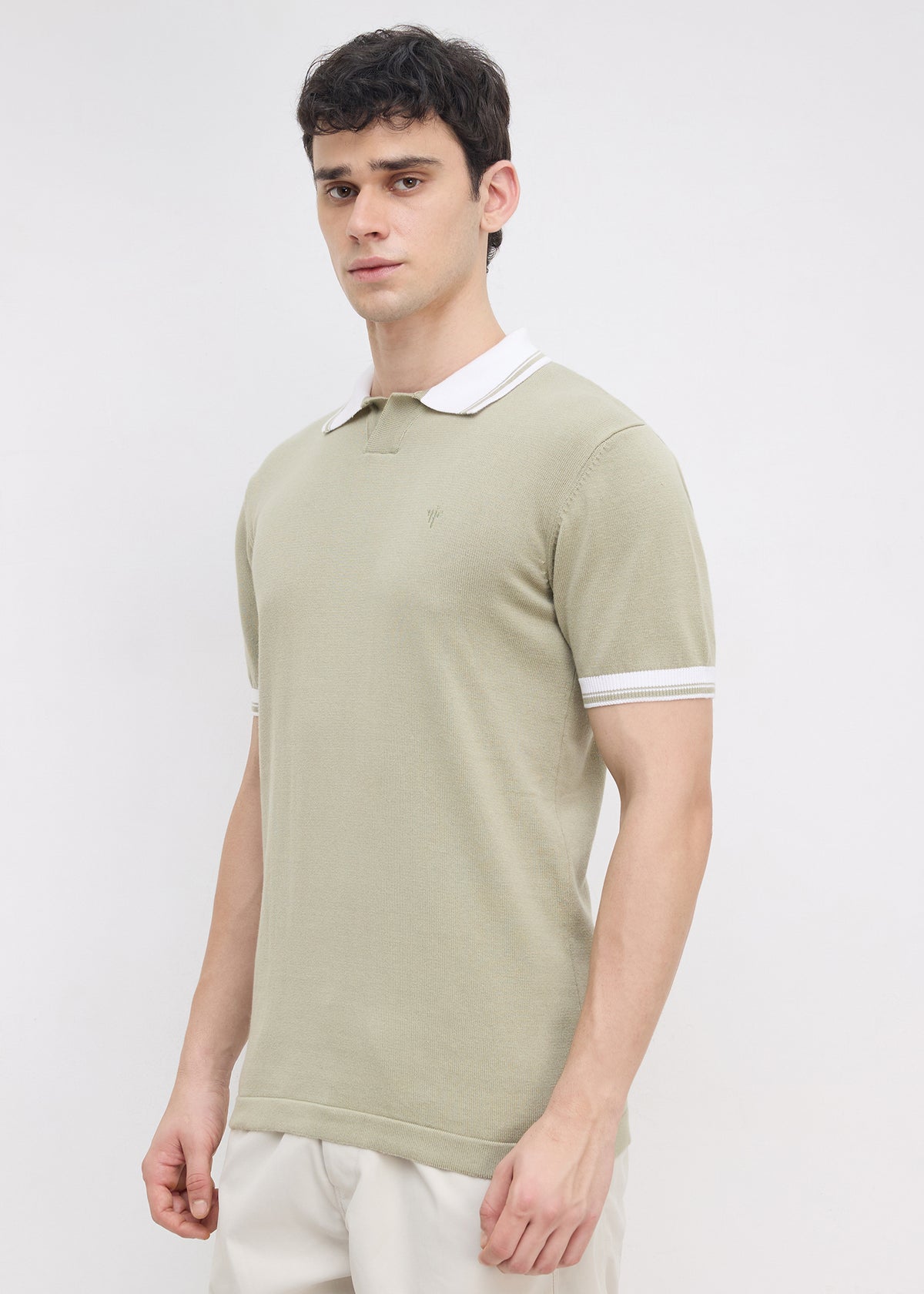 Resource Contrast-Tipped Knitted Polo T-shirt: Pista