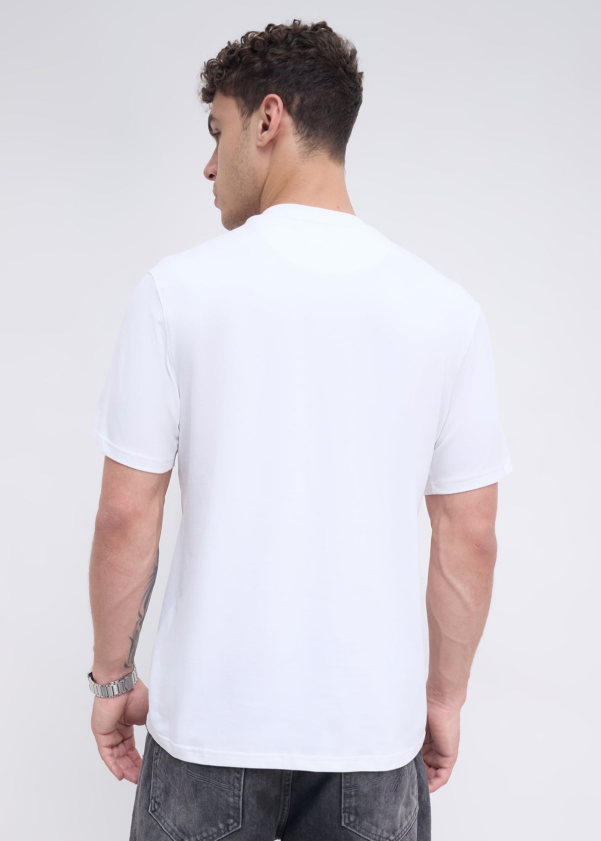 Doubs Graphic Round Neck T-Shirt: Off White