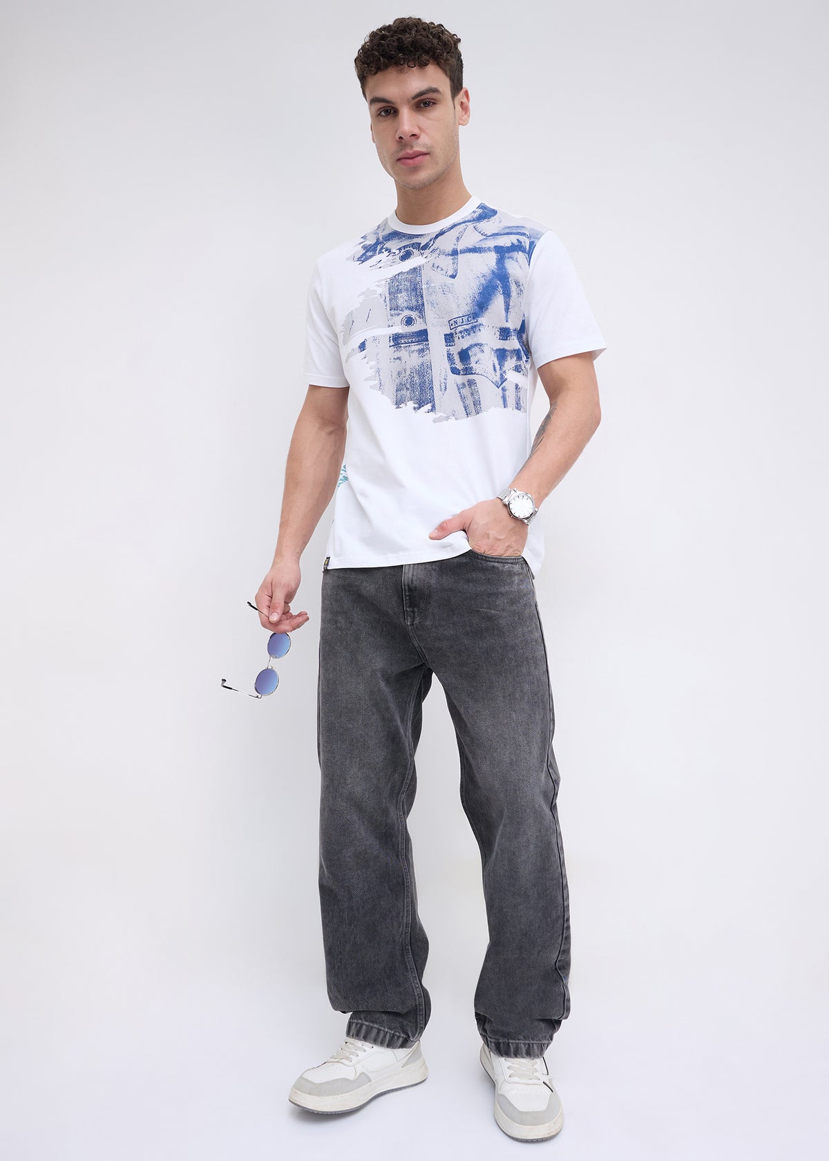 Doubs Graphic Round Neck T-Shirt: Off White