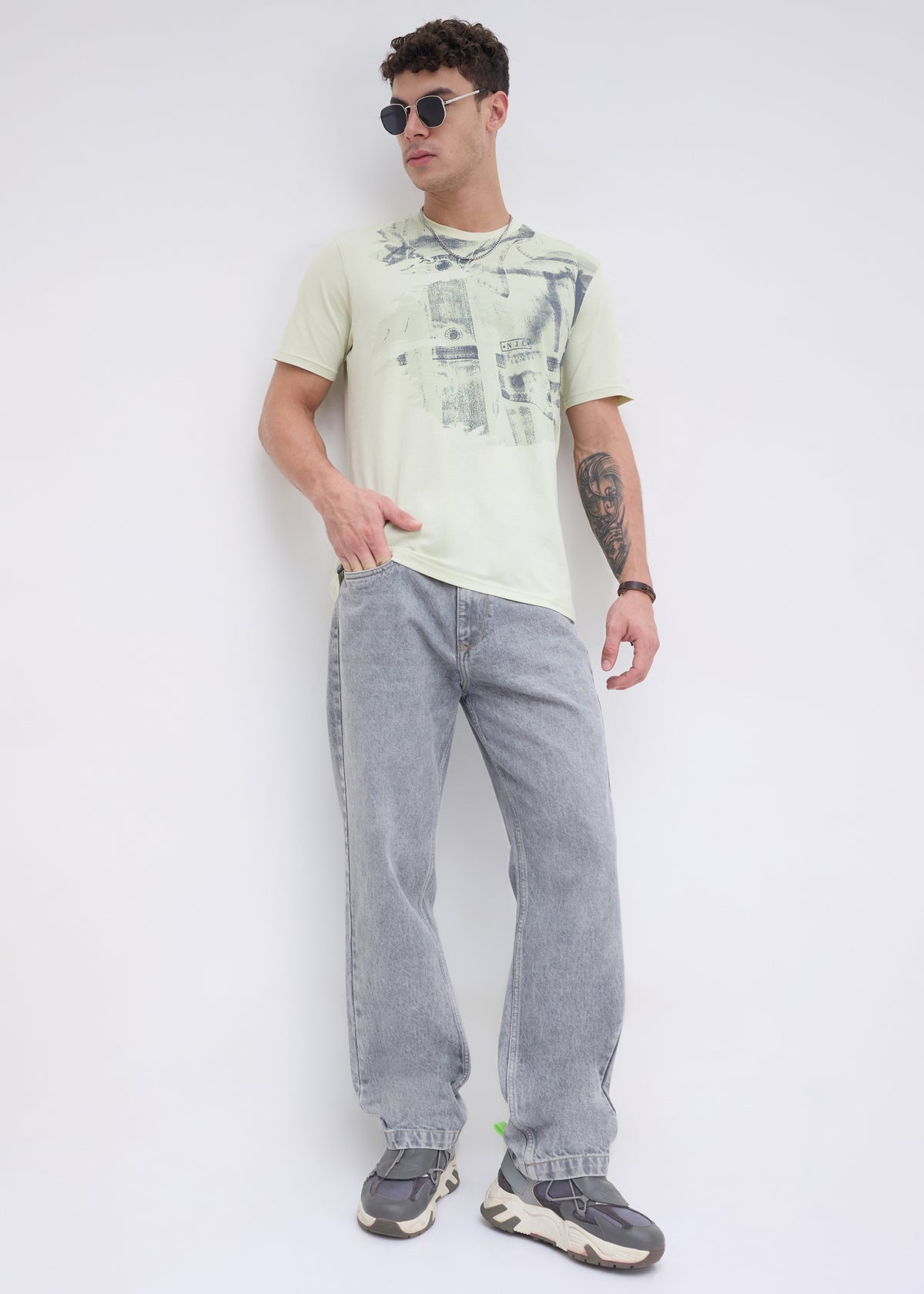 Doubs Graphic Round Neck T-Shirt: Mint