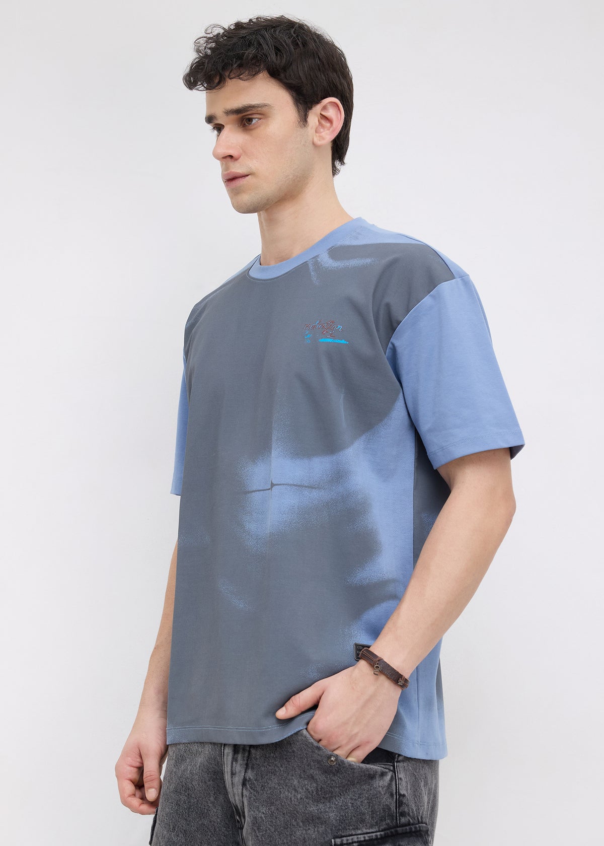 Tranal Colour-Block Graphic Oversized T-shirt: Blue