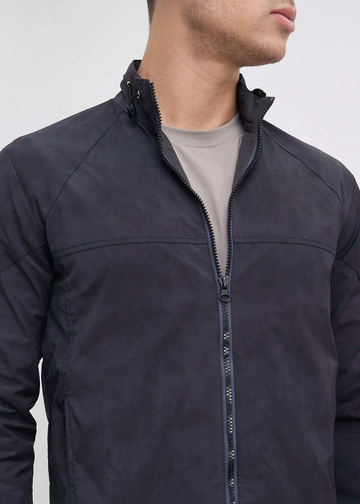 Ochsen Lightweight Full-Zip Jacket: Black