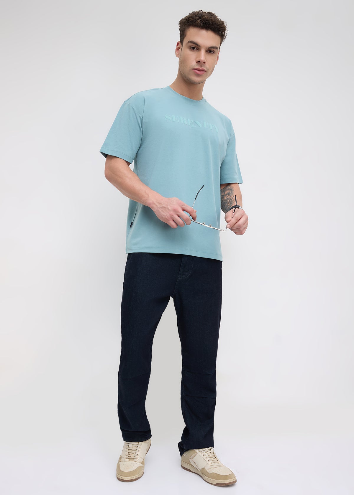 Moulen Oversized Graphic T-shirt: Coral Blue
