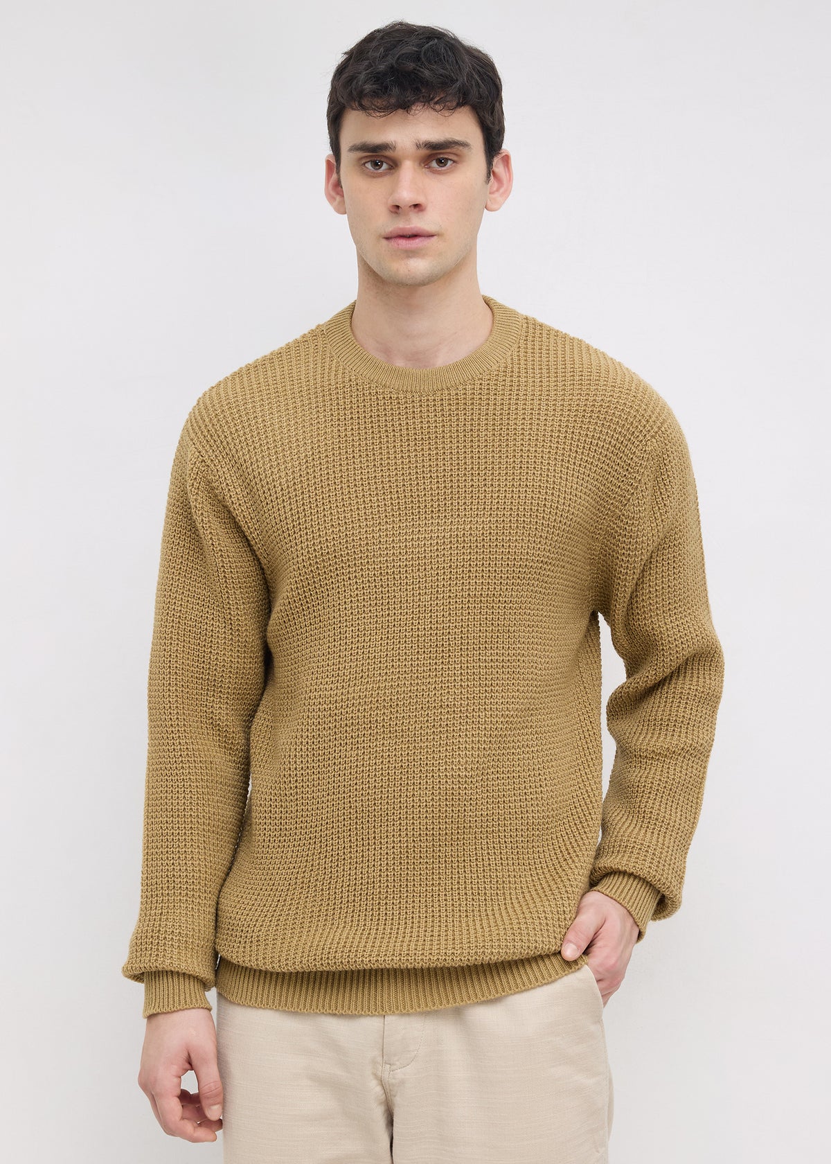 Platter Knitted Crew Neck Pullover: Khaki