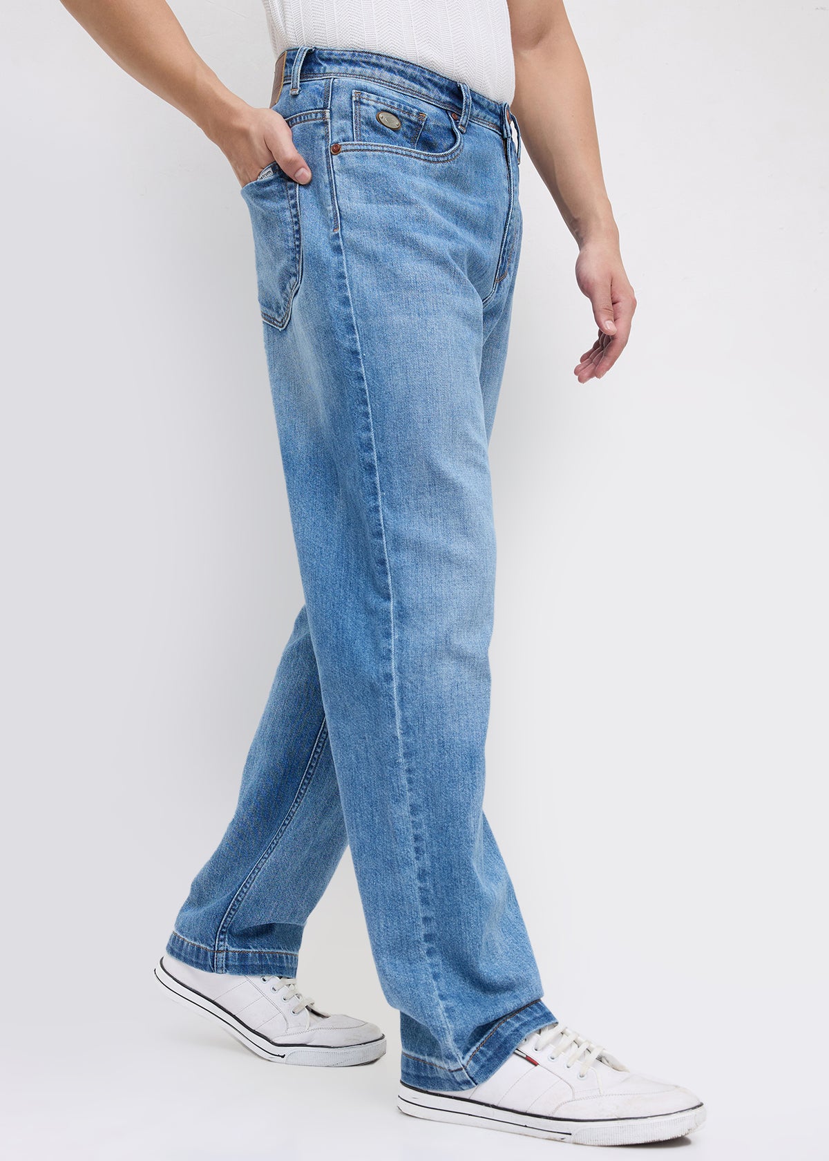 Timber Baggy Fit Jeans: Light Blue