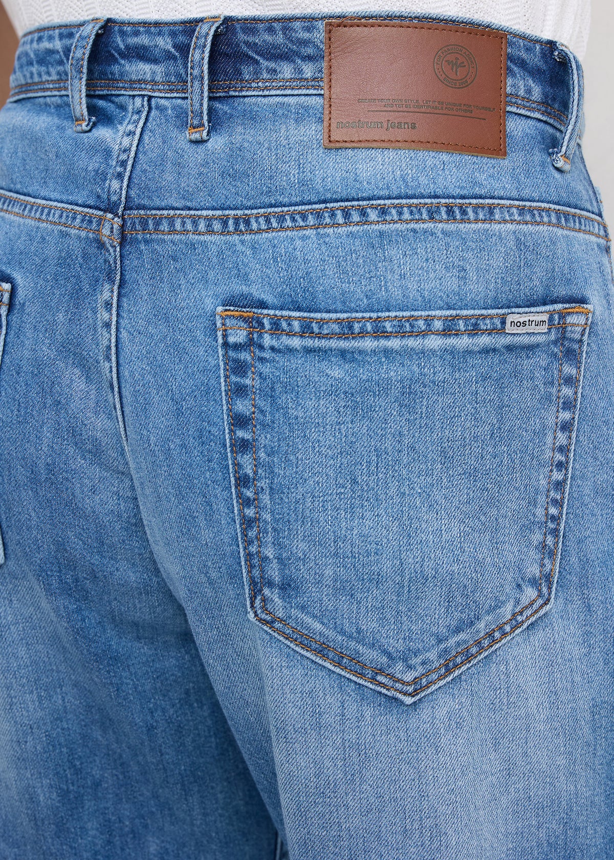 Timber Baggy Fit Jeans: Light Blue