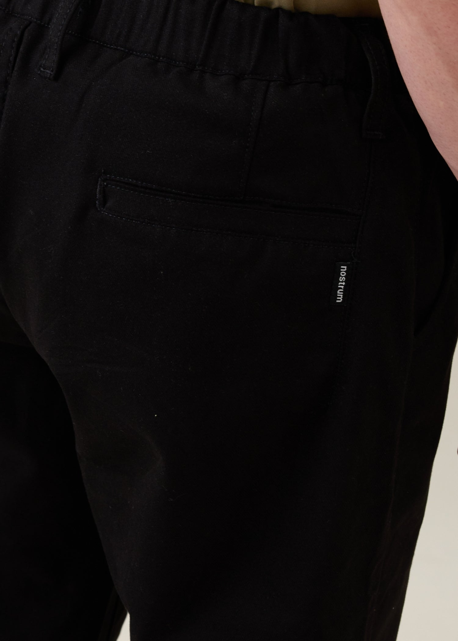 Abrus Cotton Drawstring Trouser: Black