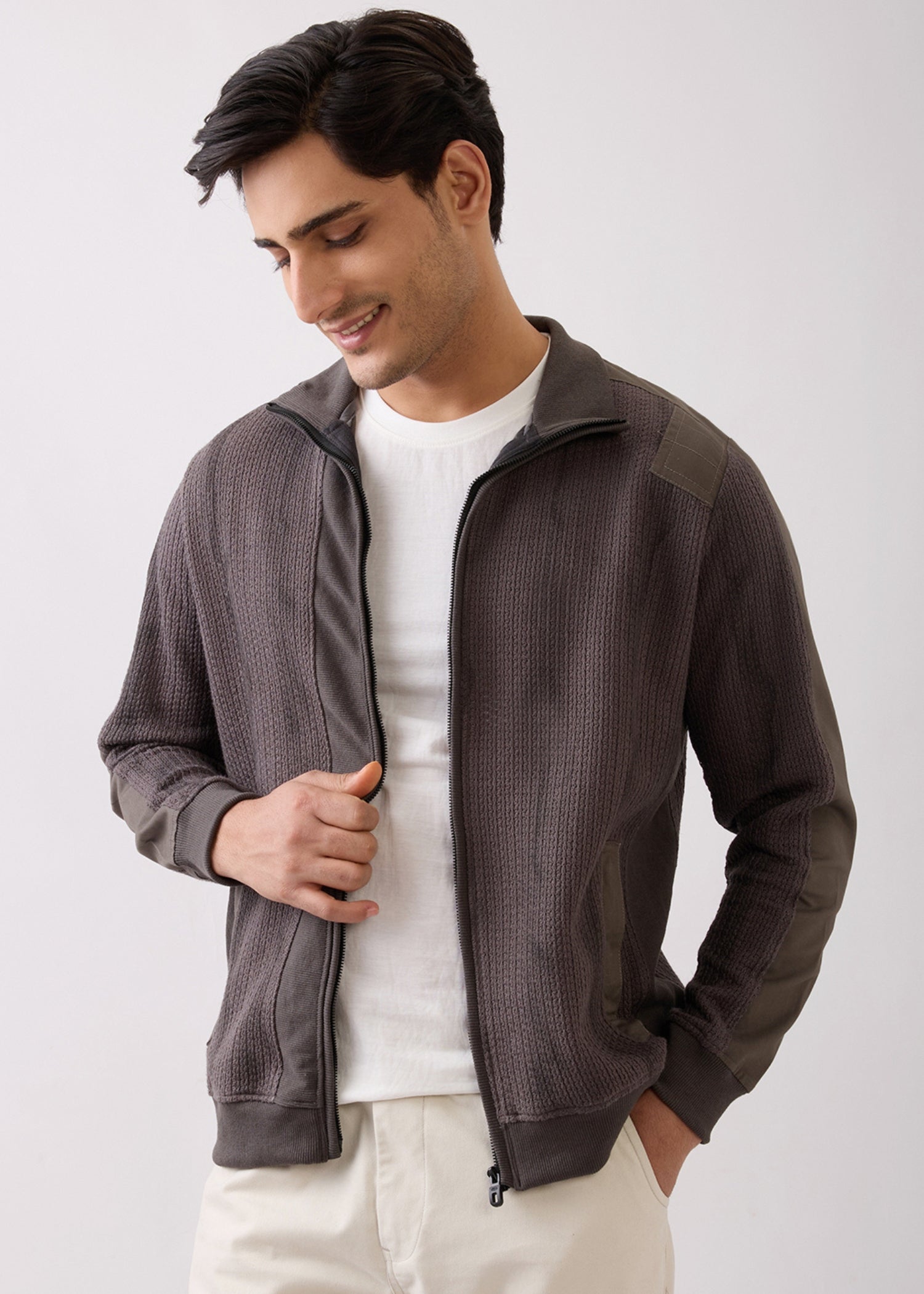 Taket Zipper Jacket: Charcoal