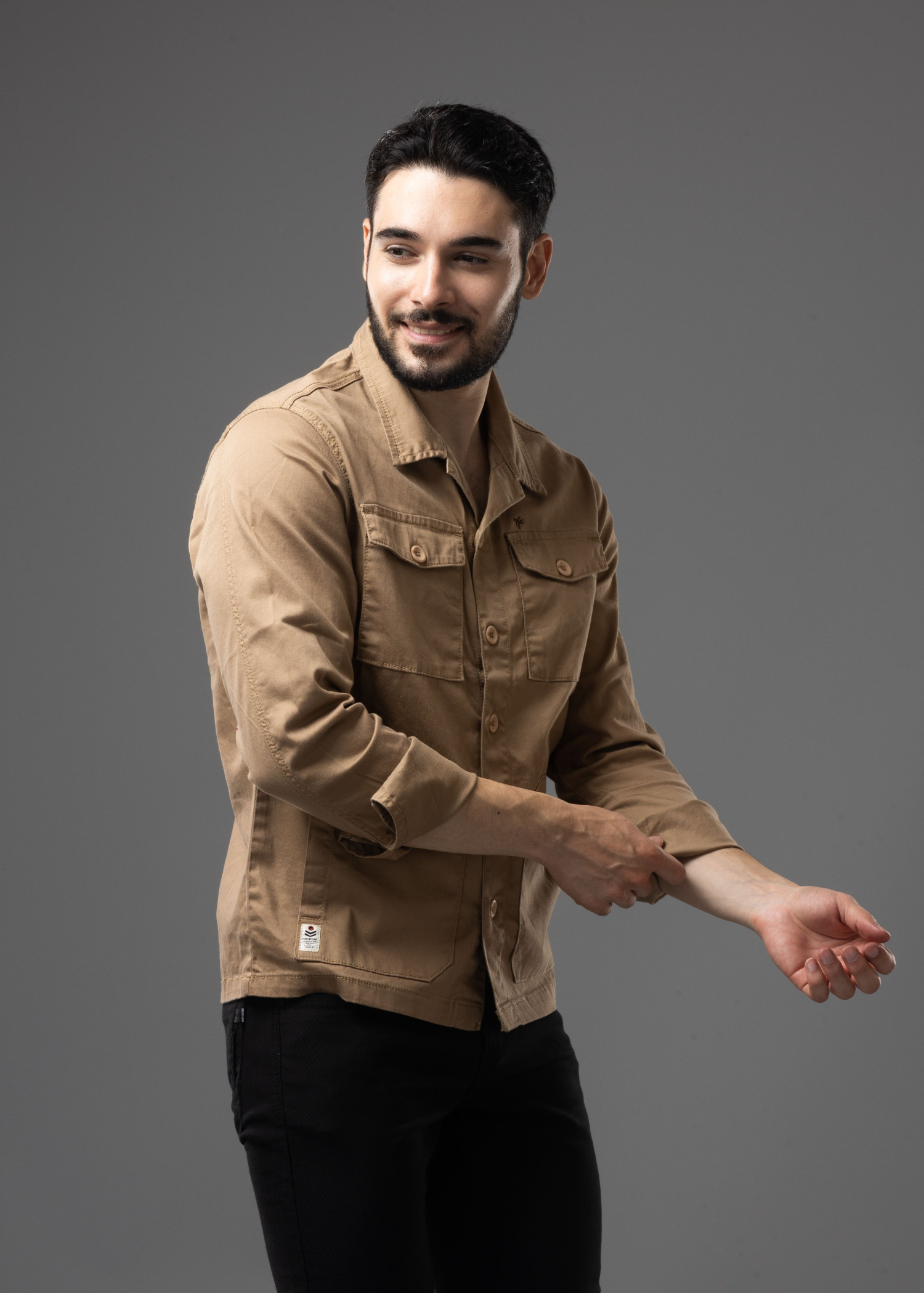 #Color_Khaki