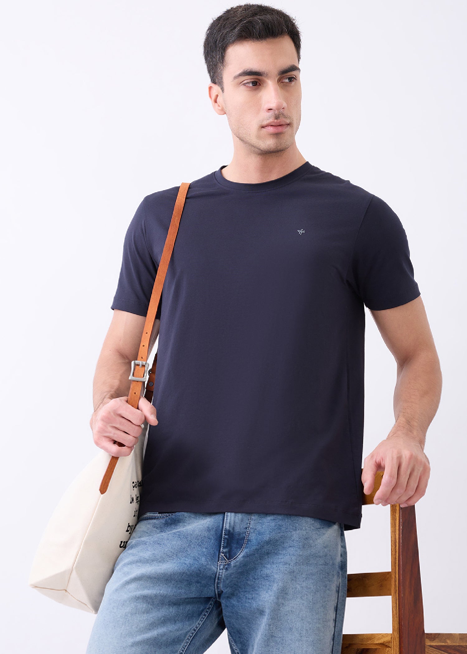 Arch Solid Half Sleeve T-Shirt: Navy