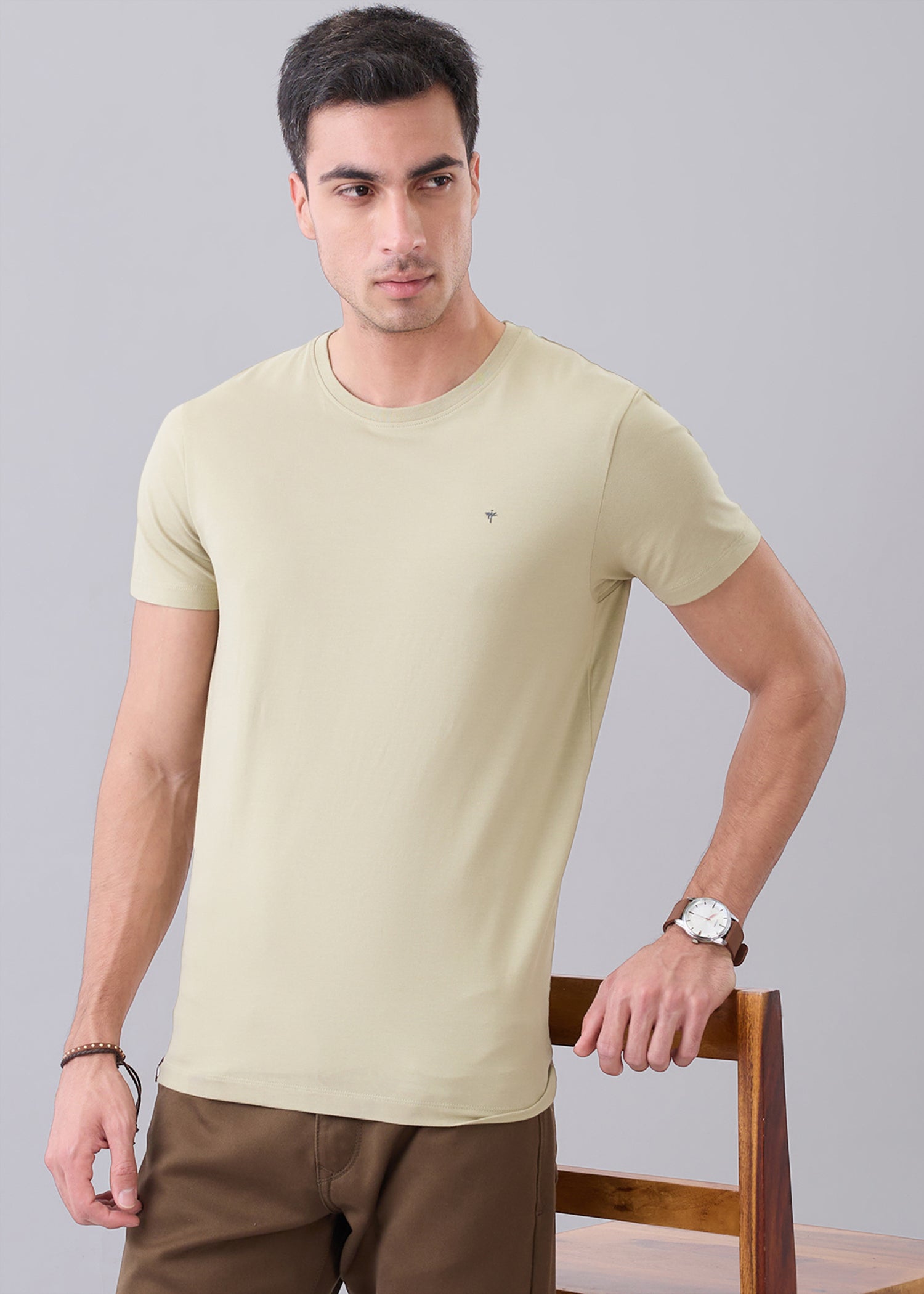 Arch Solid Half Sleeve T-Shirt