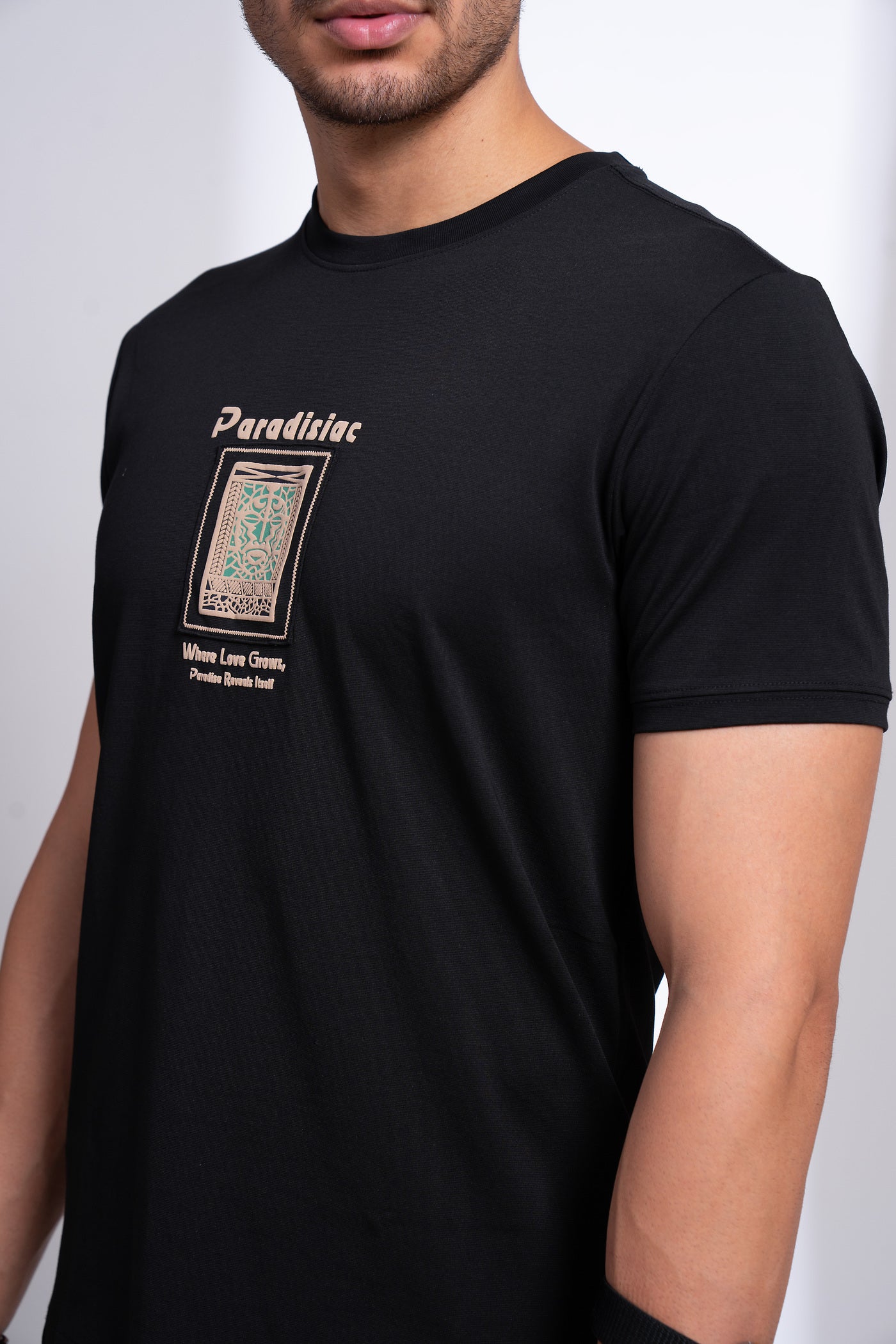 Viewer Round Neck T-Shirt for Men | Everyday Minimal Tee