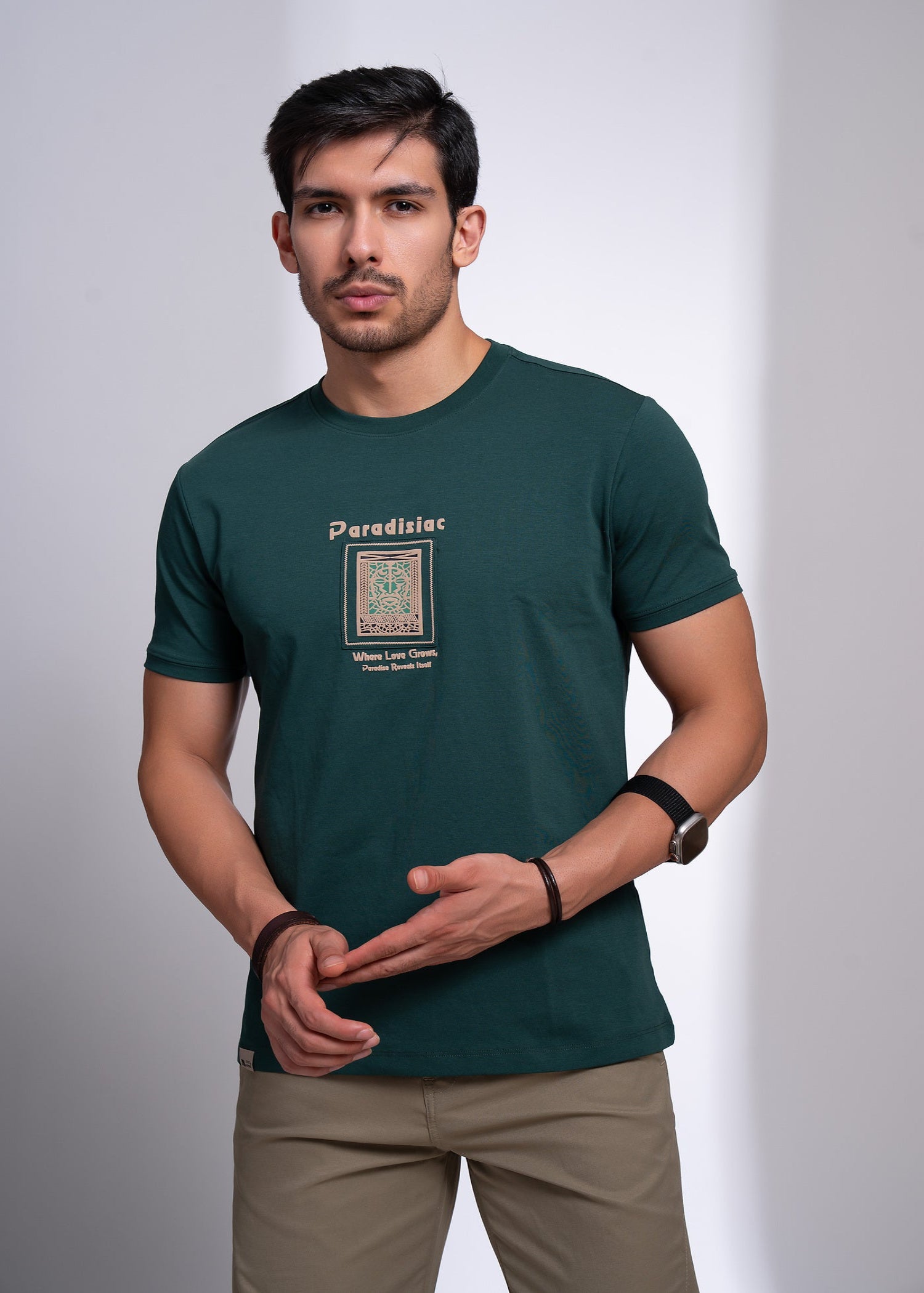 Viewer Round Neck T-Shirt for Men | Everyday Minimal Tee